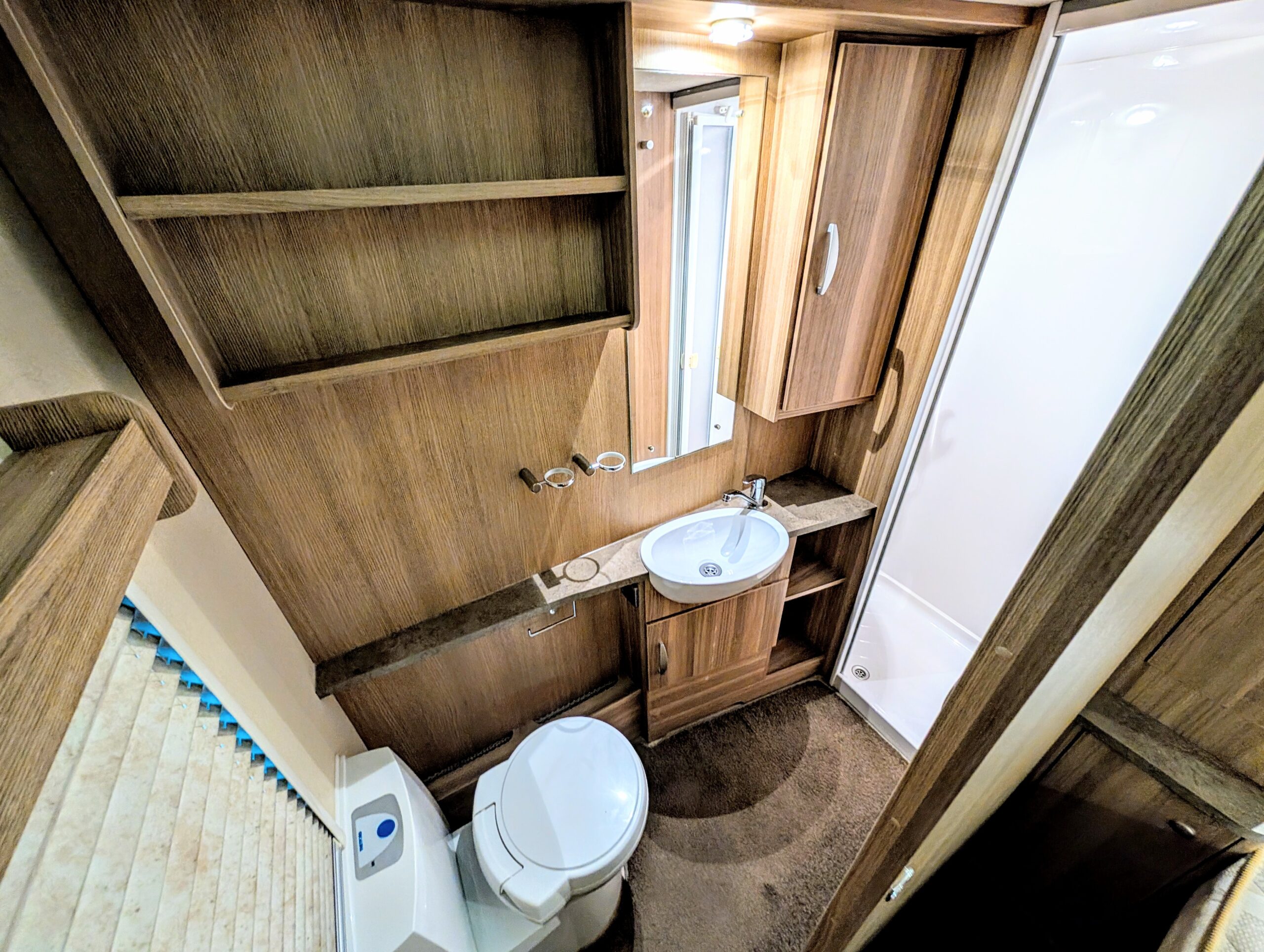 
								Sterling Eccles Quartz full									