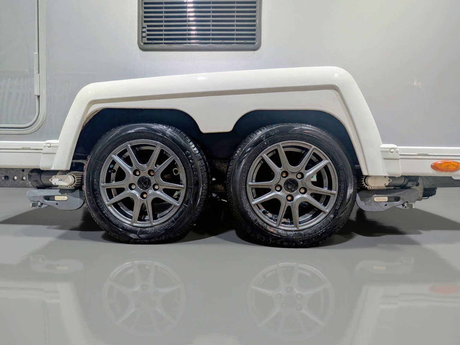 
								Buccaneer Barracuda full									