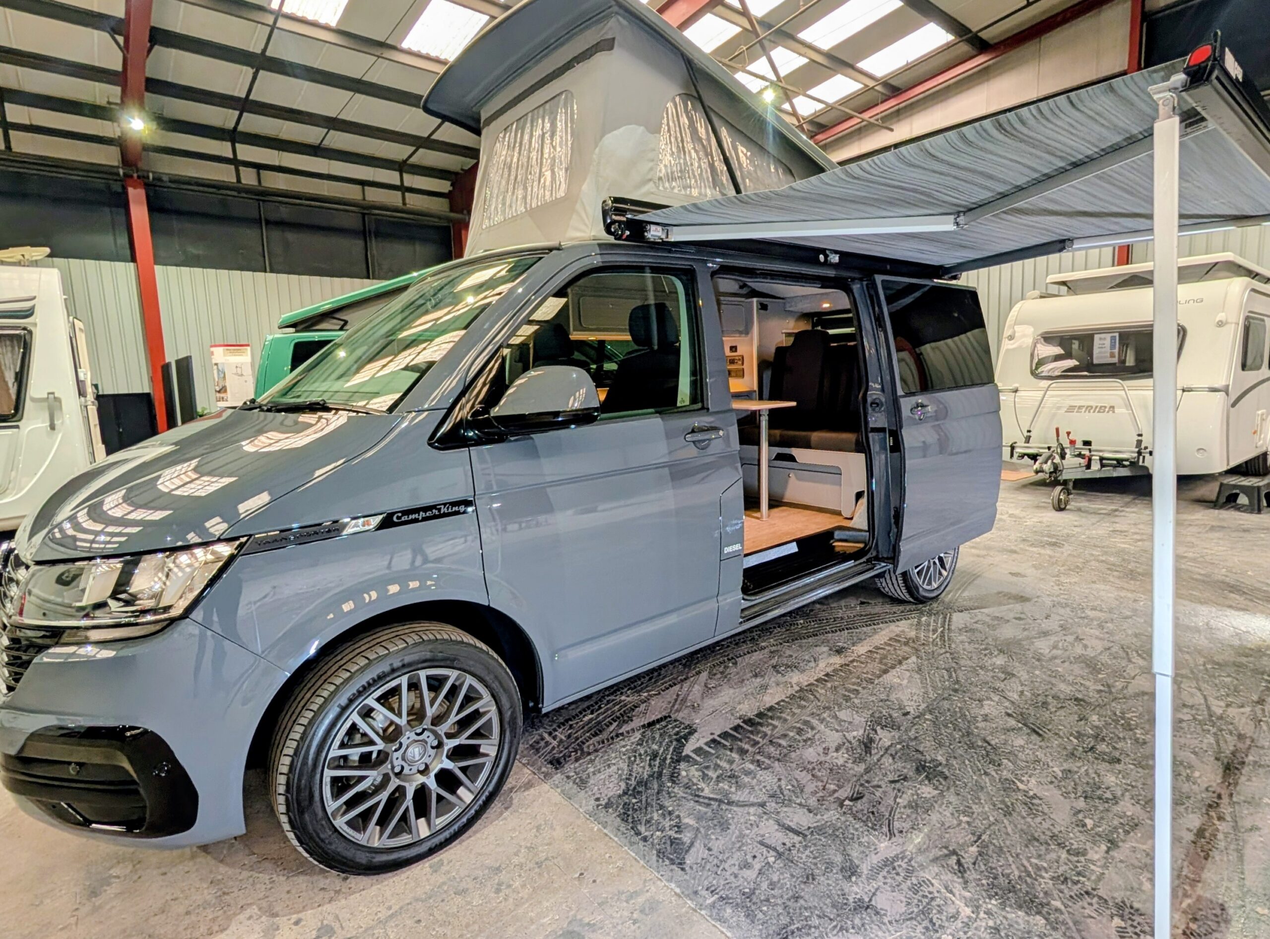 
								VOLKSWAGEN	TRANSPORTER T28 STARTLINE TDI full									