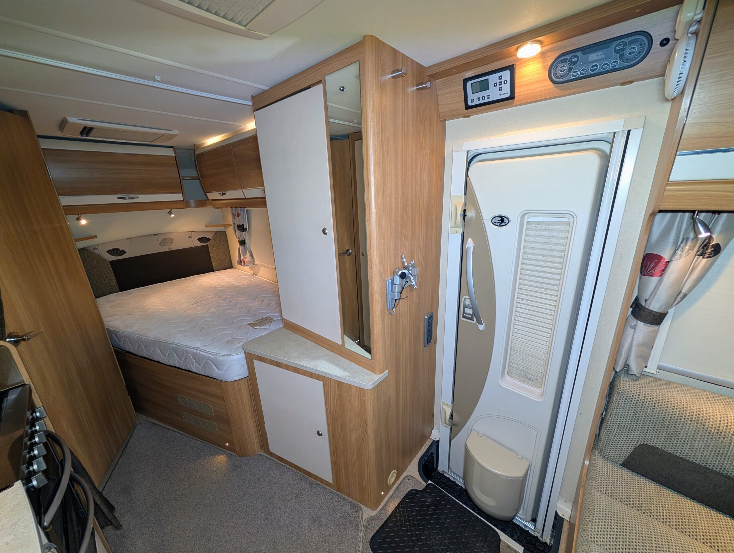 
								Swift Sundance 622FB full									