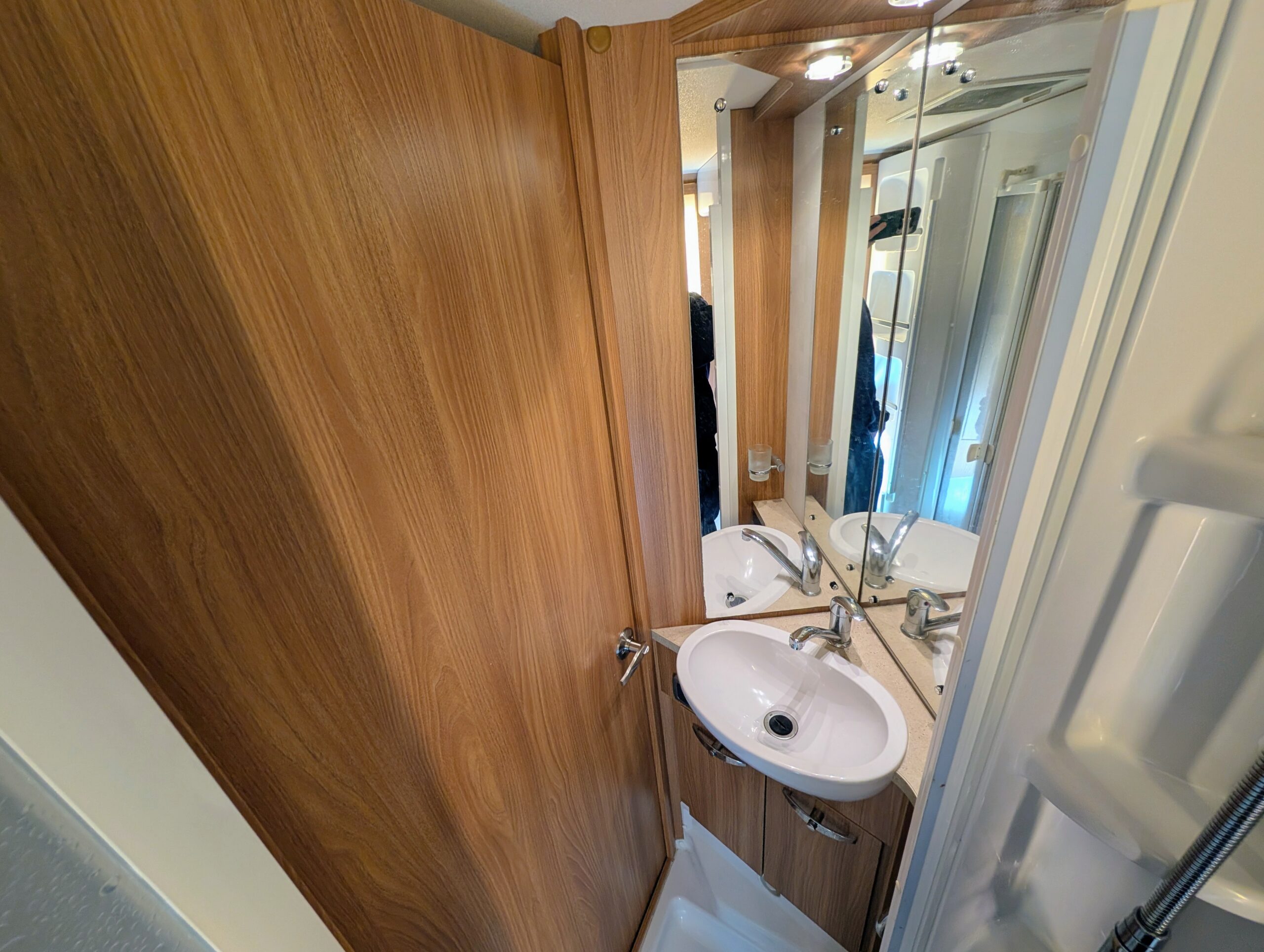 
								Swift Sundance 622FB full									