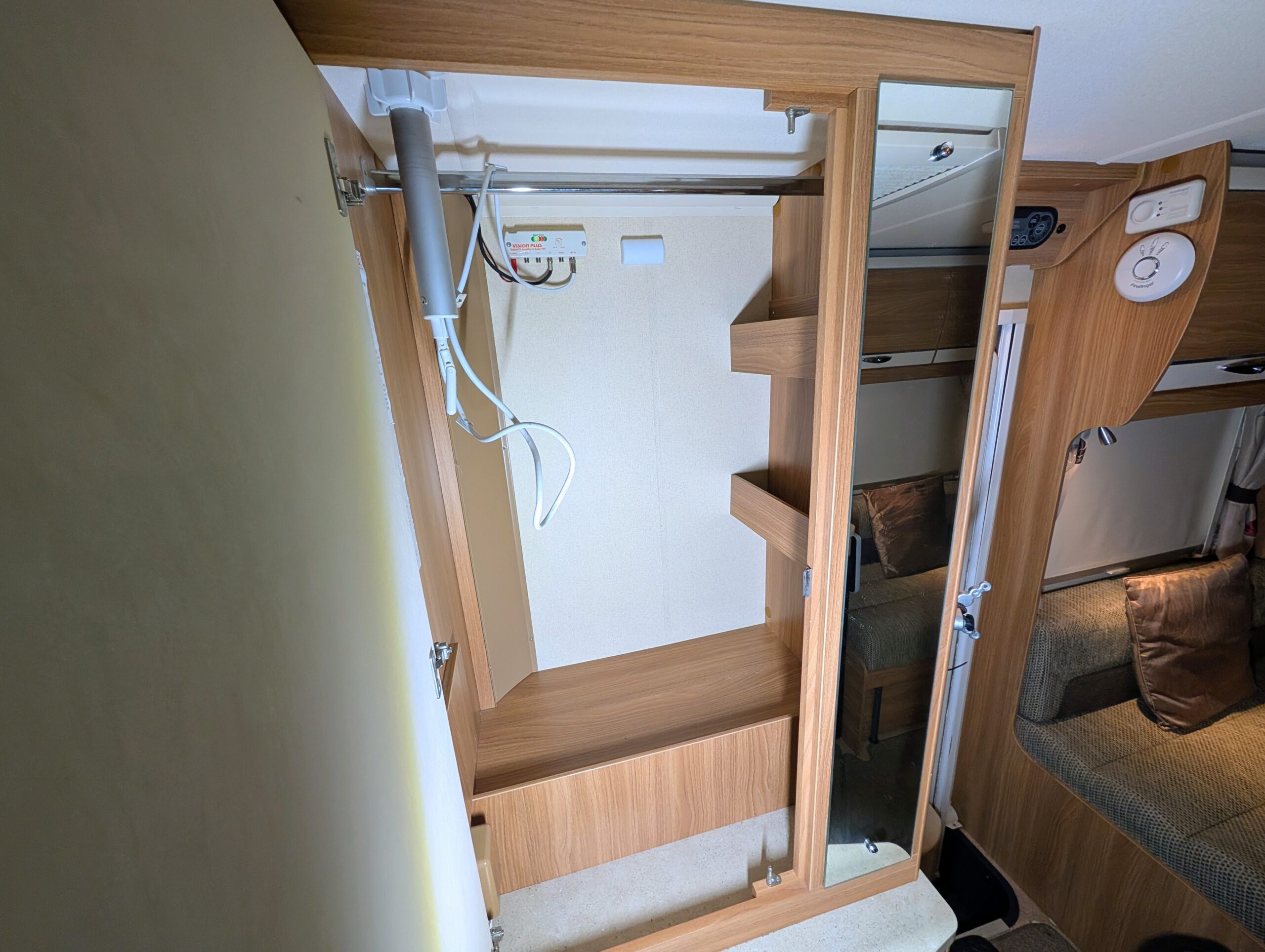 
								Swift Sundance 622FB full									