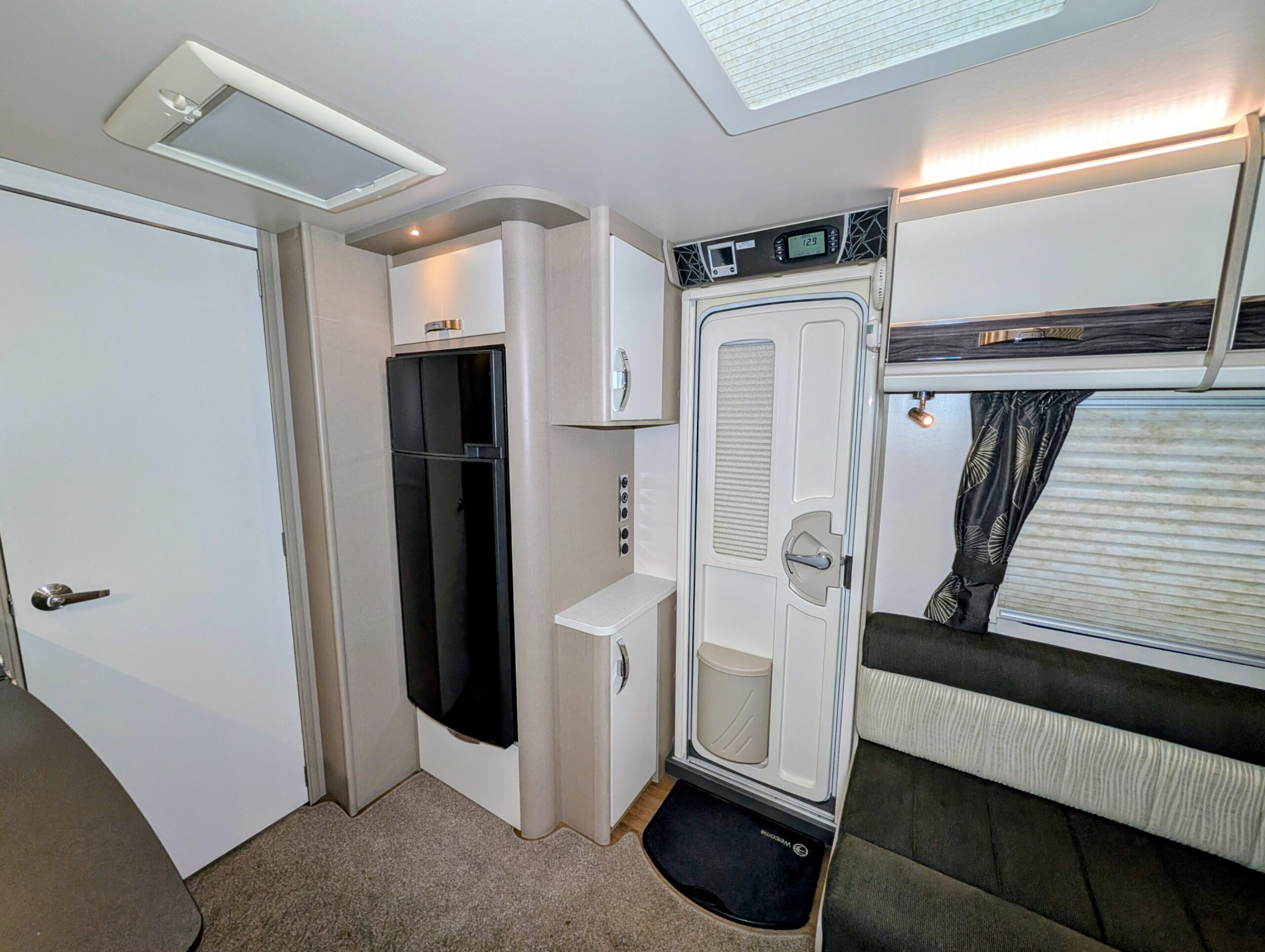
								Sterling Elite 650 full									