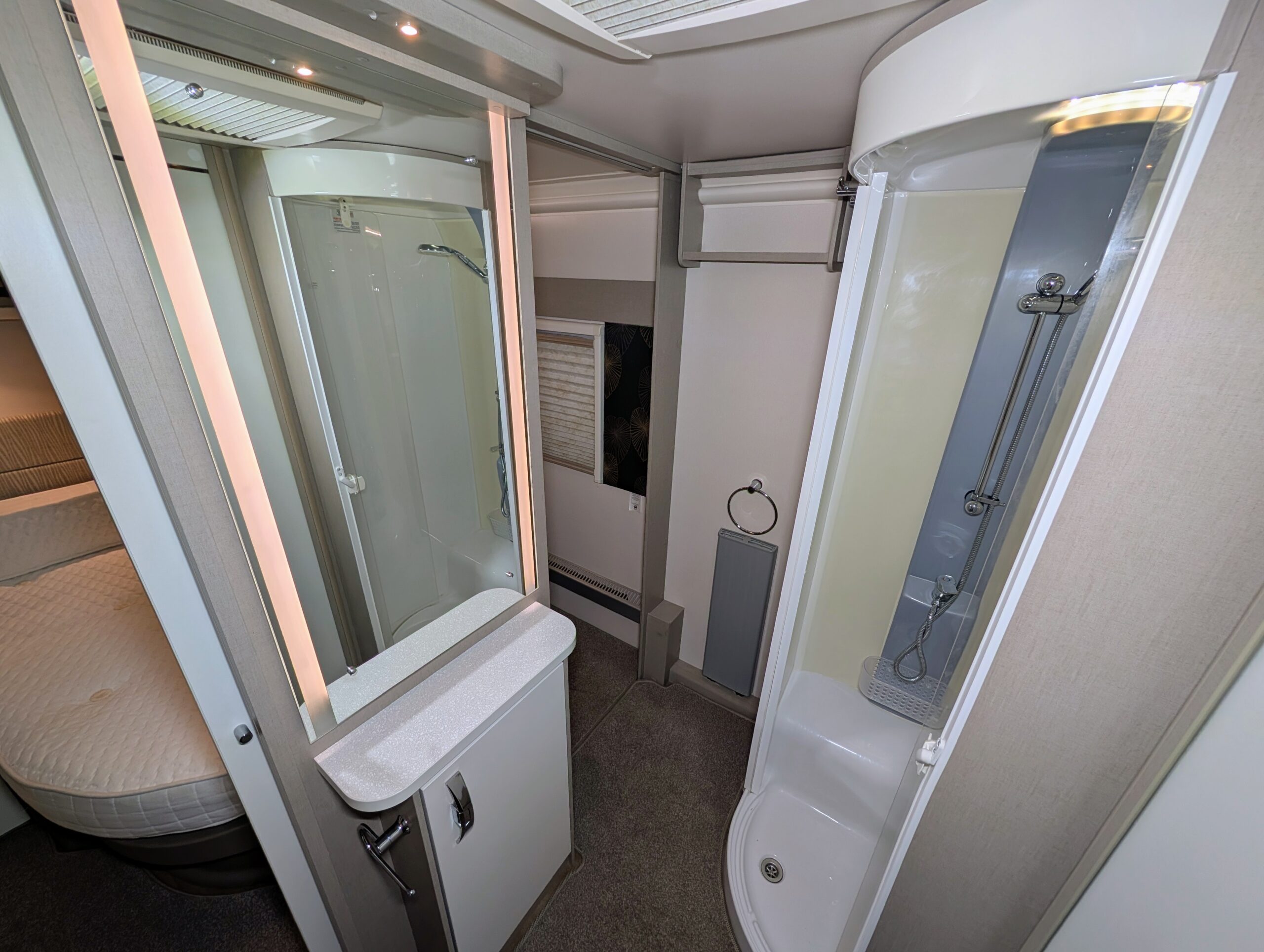 
								Sterling Elite 650 full									