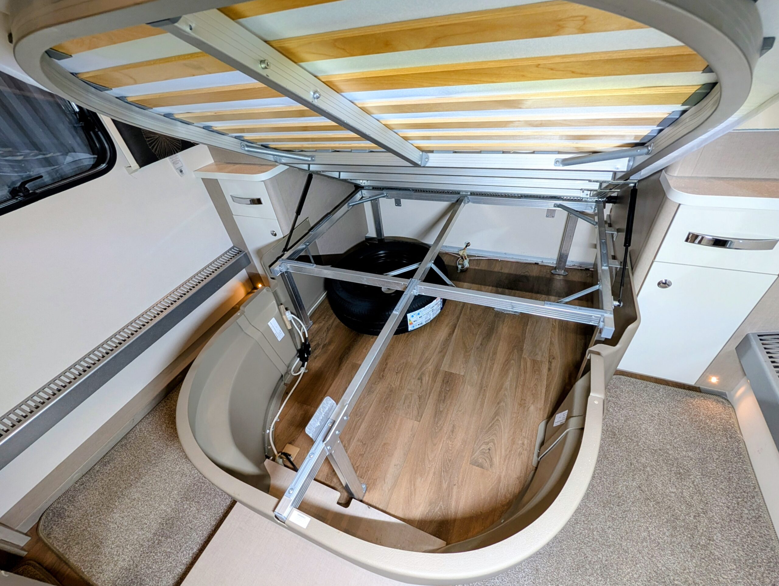 
								Sterling Elite 650 full									