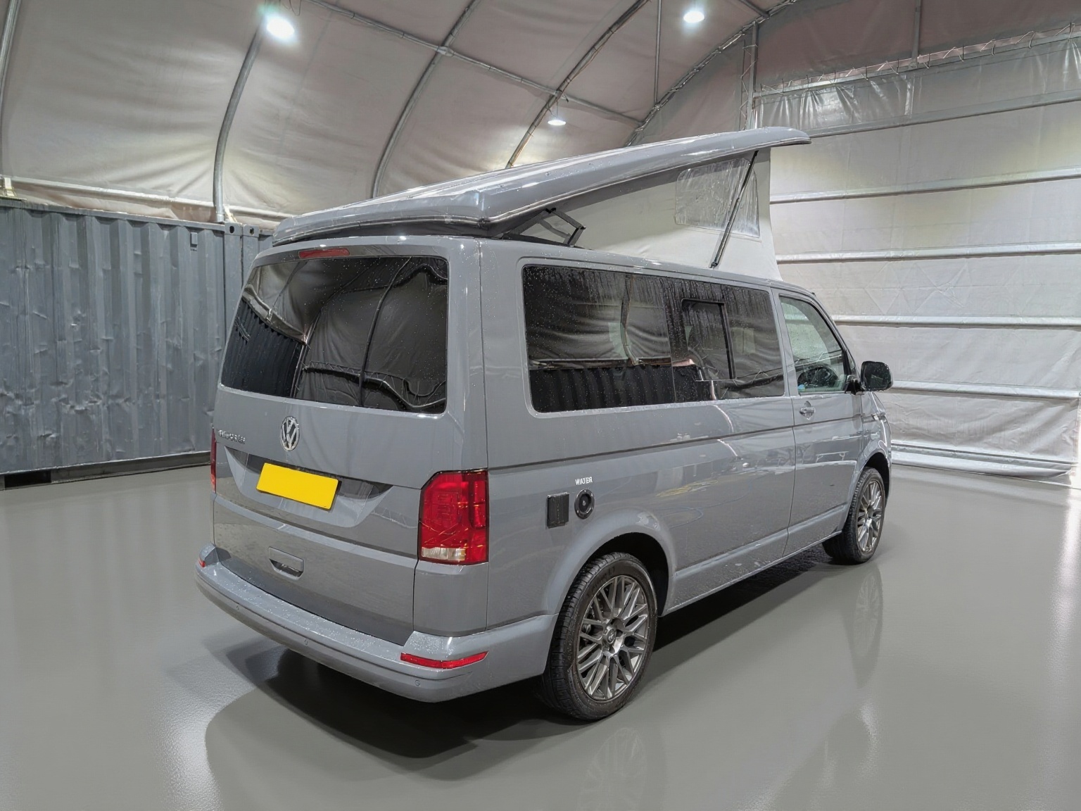 
								Volkswagen Camper King St Tropez Campervan full									