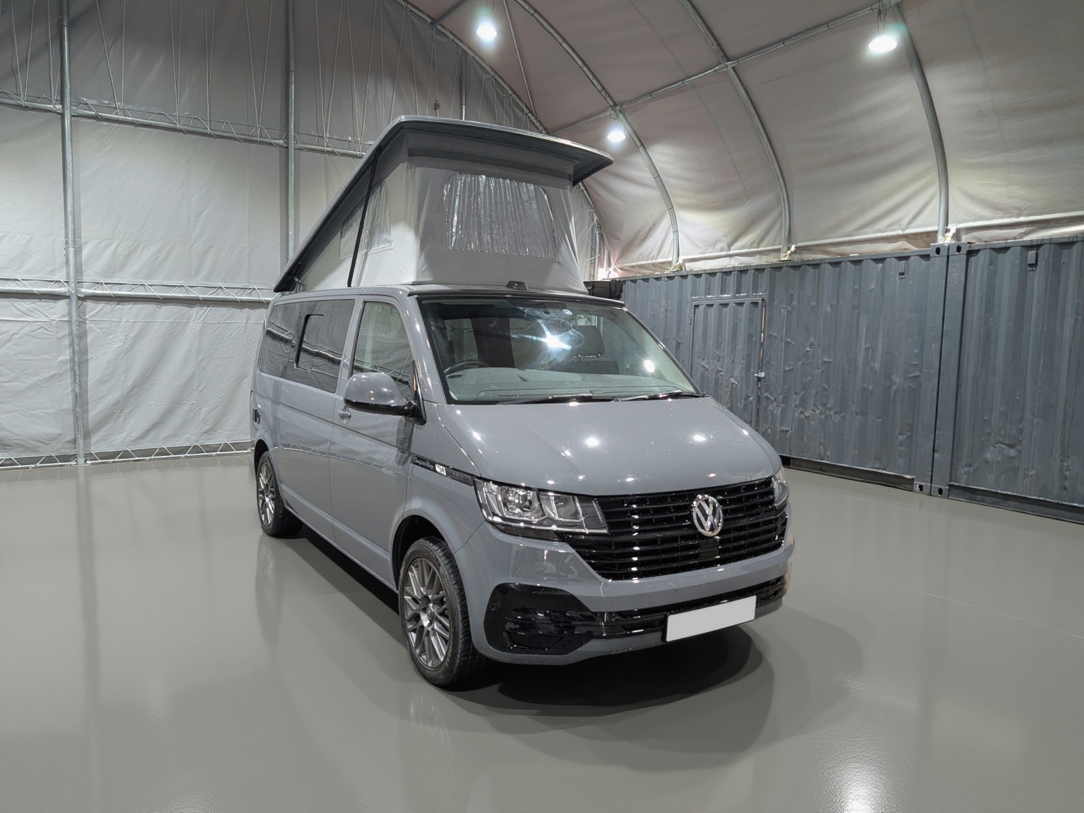 
								Volkswagen Camper King St Tropez Campervan full									