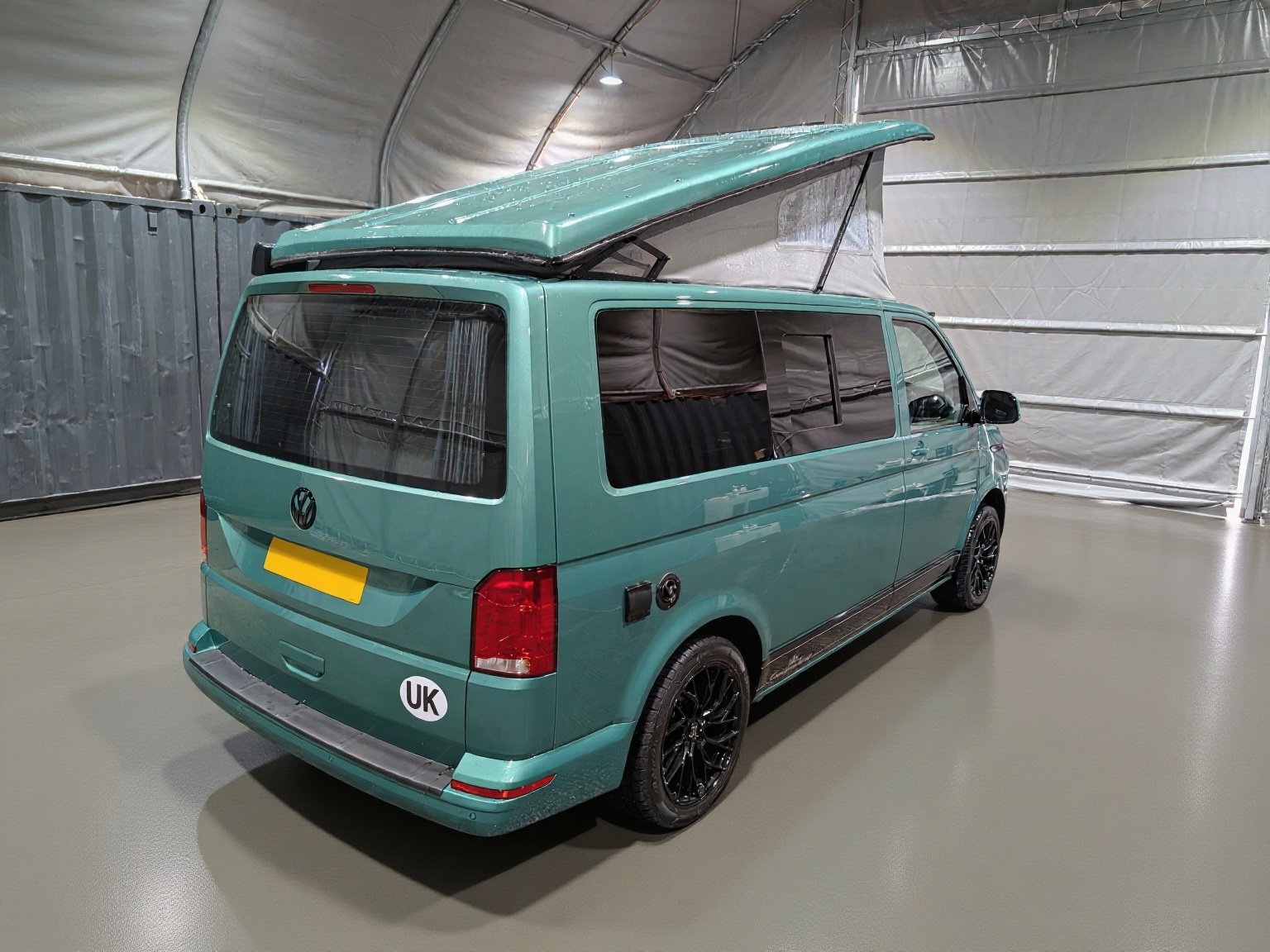 
								Volkswagen Camper King St Tropez Campervan full									