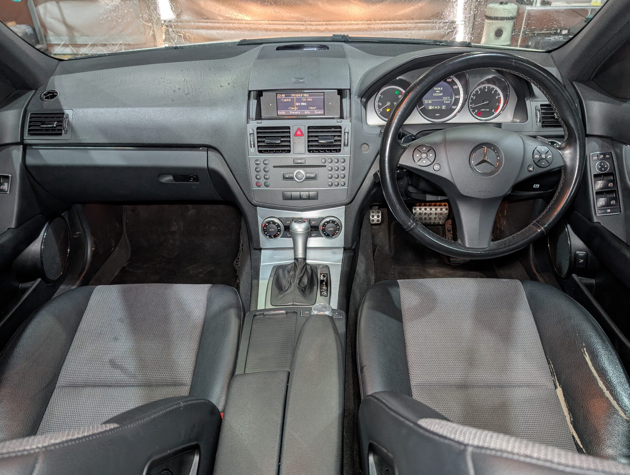 
								Mercedes-Benz C C250 CGI Blueefficiency Sport full									