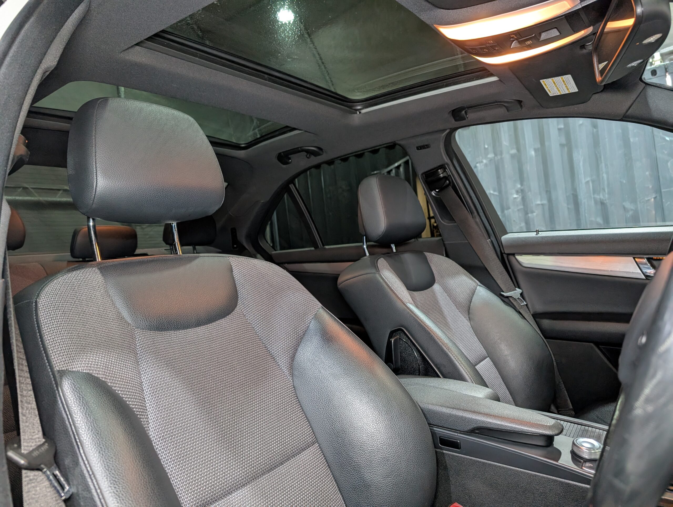 
								Mercedes-Benz C C250 CGI Blueefficiency Sport full									