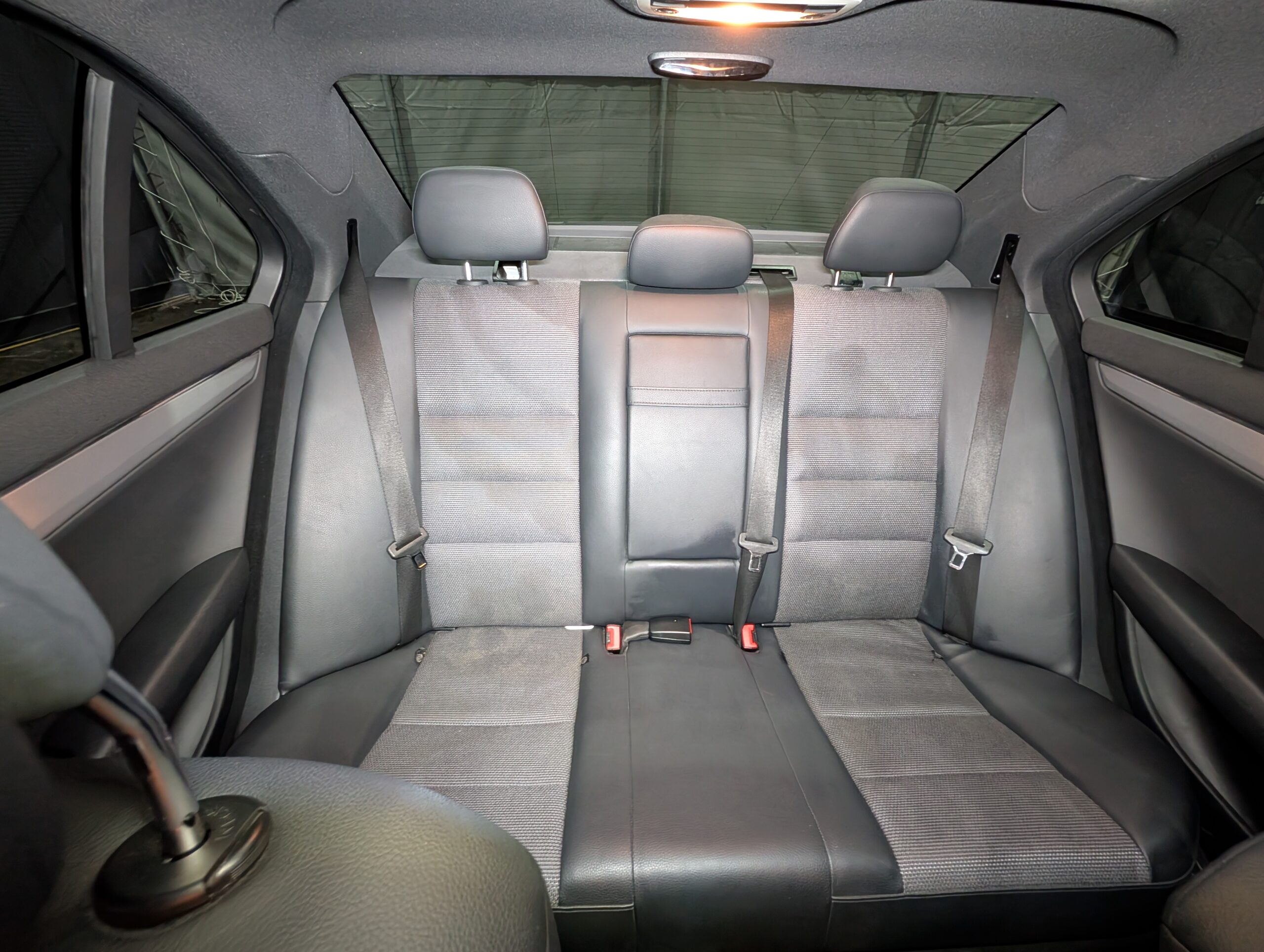 
								Mercedes-Benz C C250 CGI Blueefficiency Sport full									