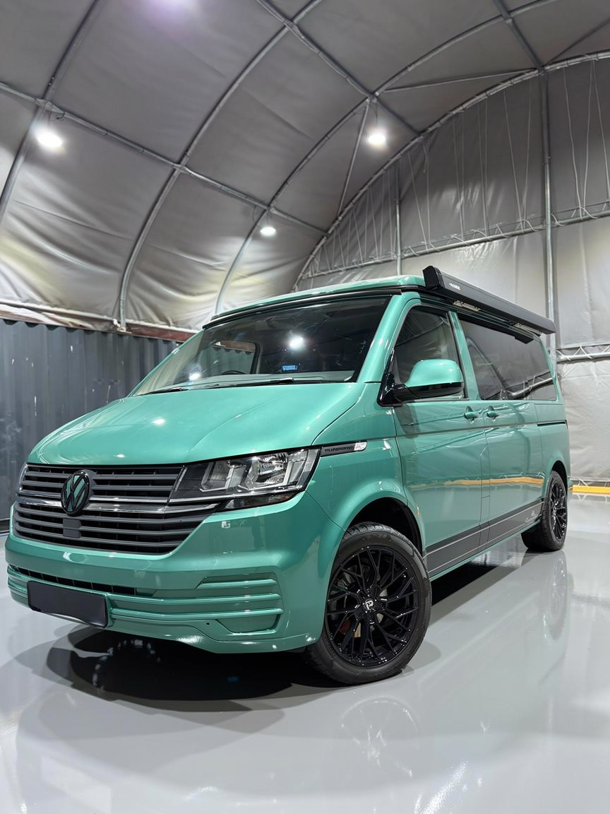 
								Volkswagen Camper King St Tropez Campervan full									