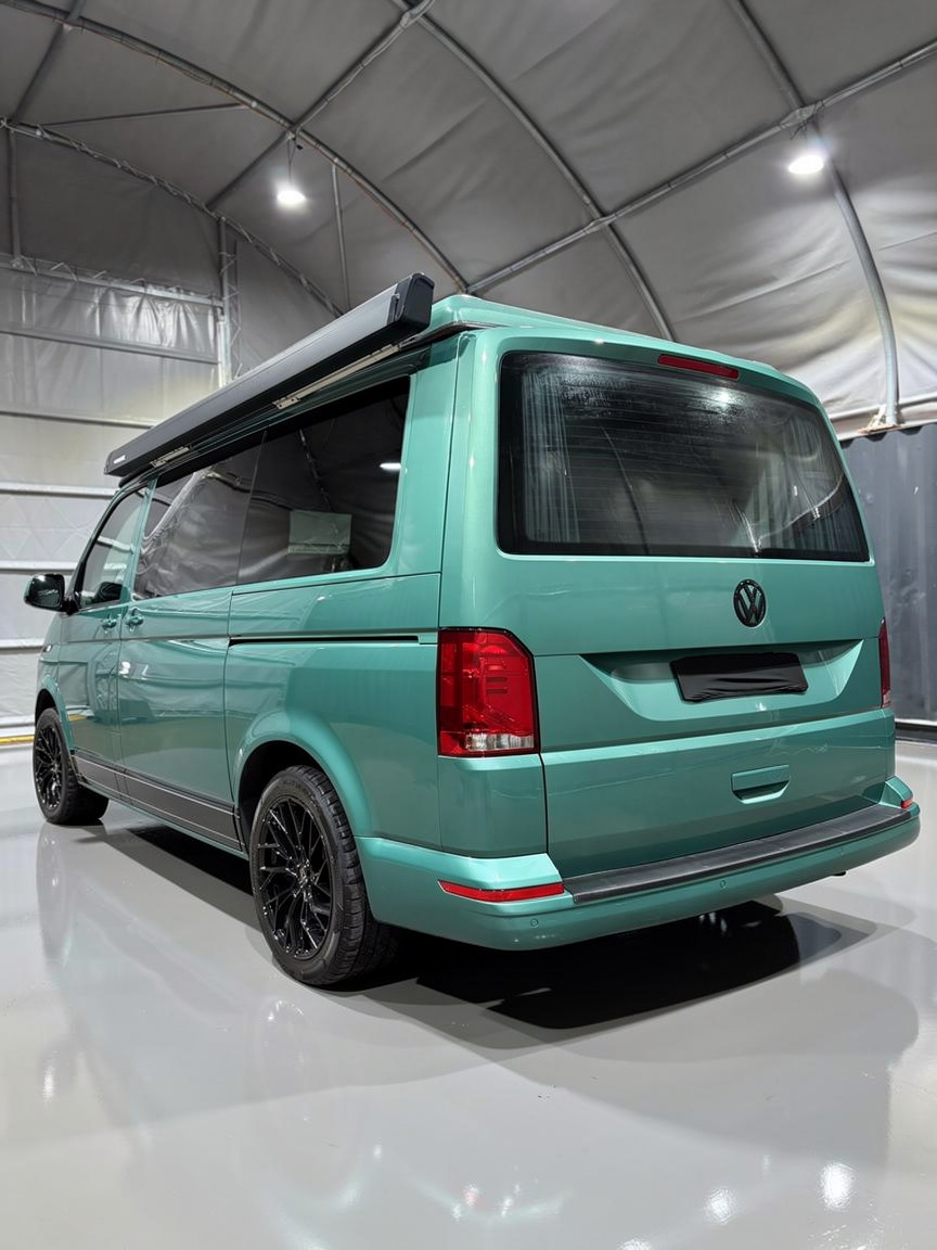 
								Volkswagen Camper King St Tropez Campervan full									