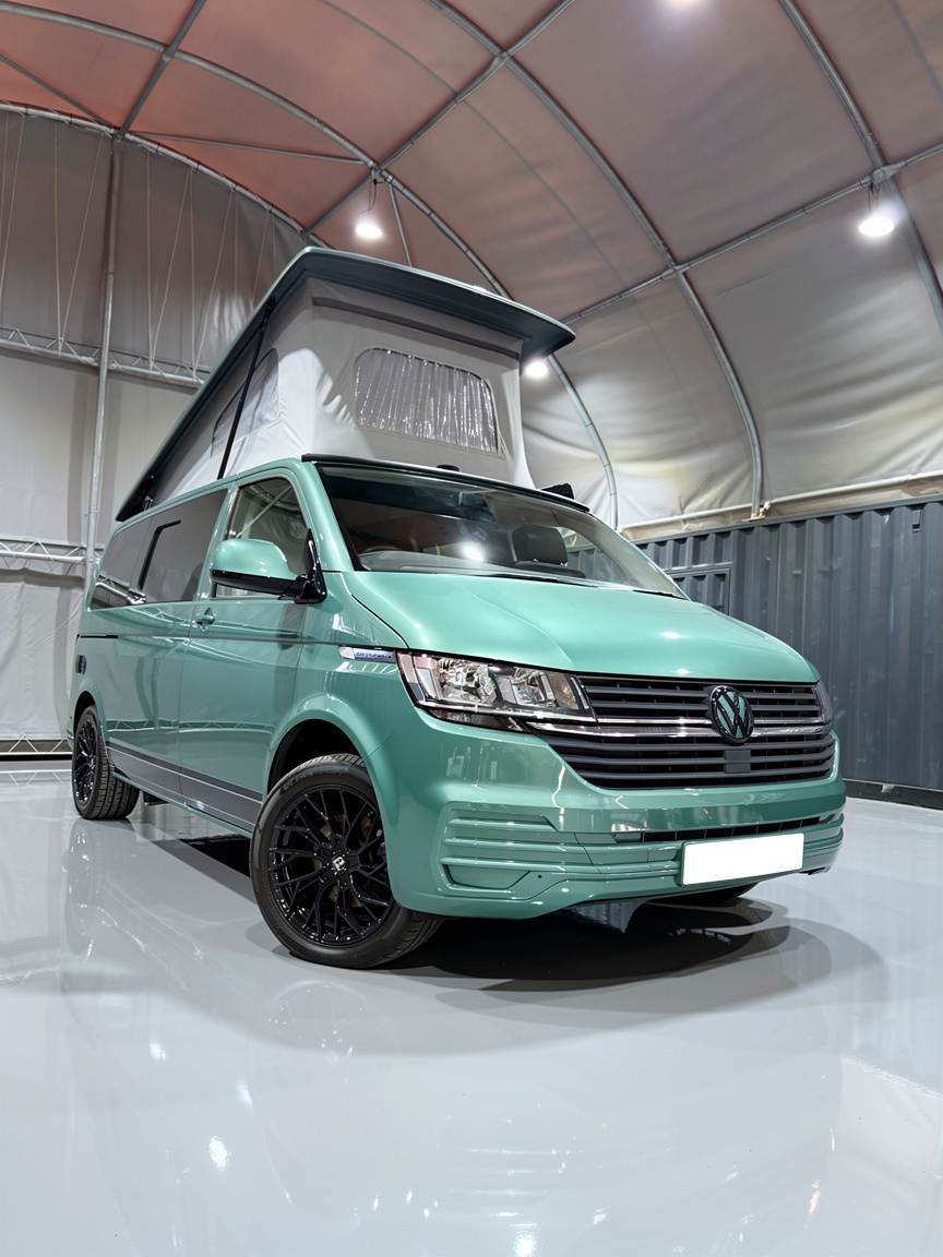 
								Volkswagen Camper King St Tropez Campervan full									