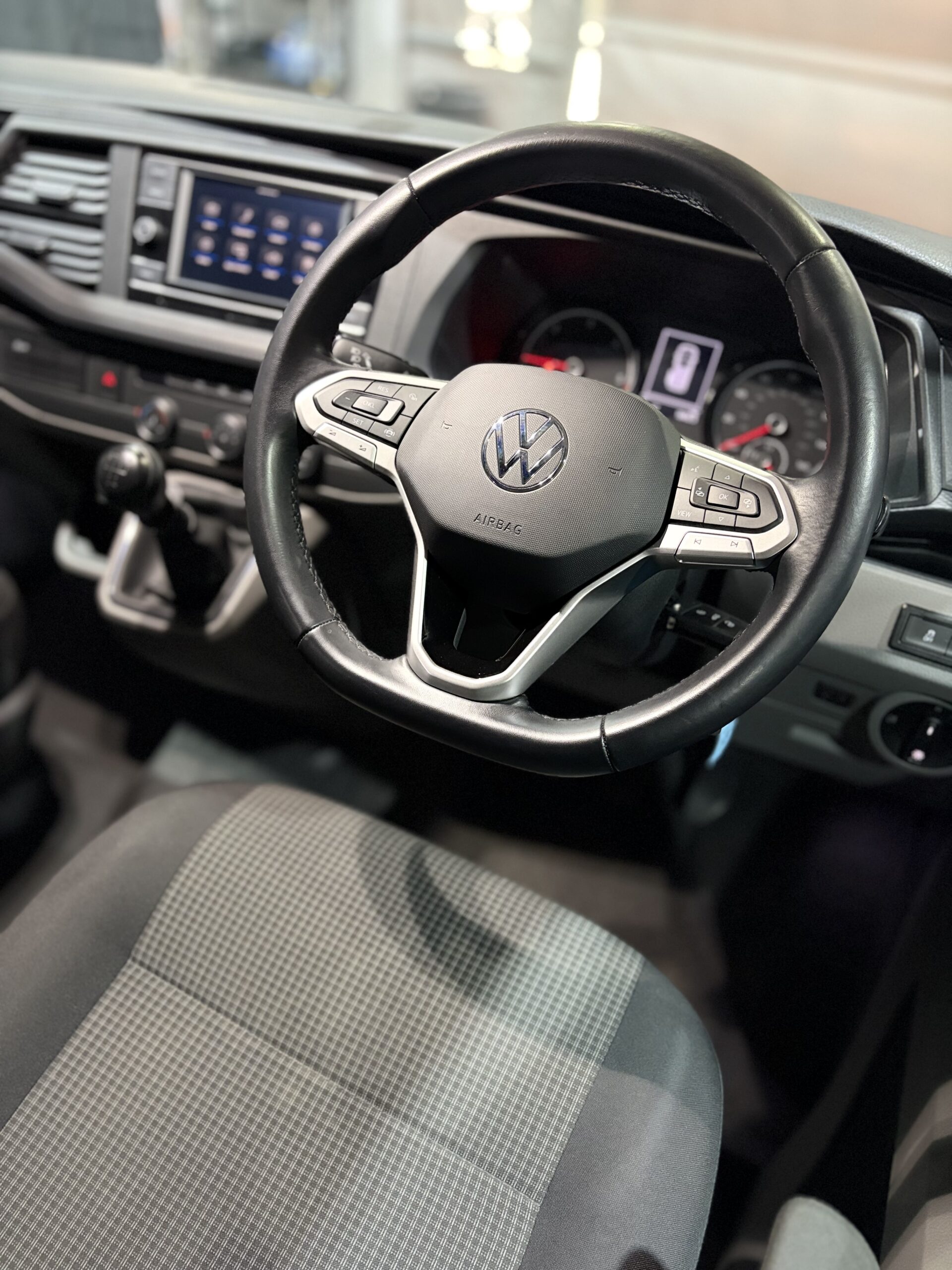 
								Volkswagen Camper King St Tropez Campervan full									