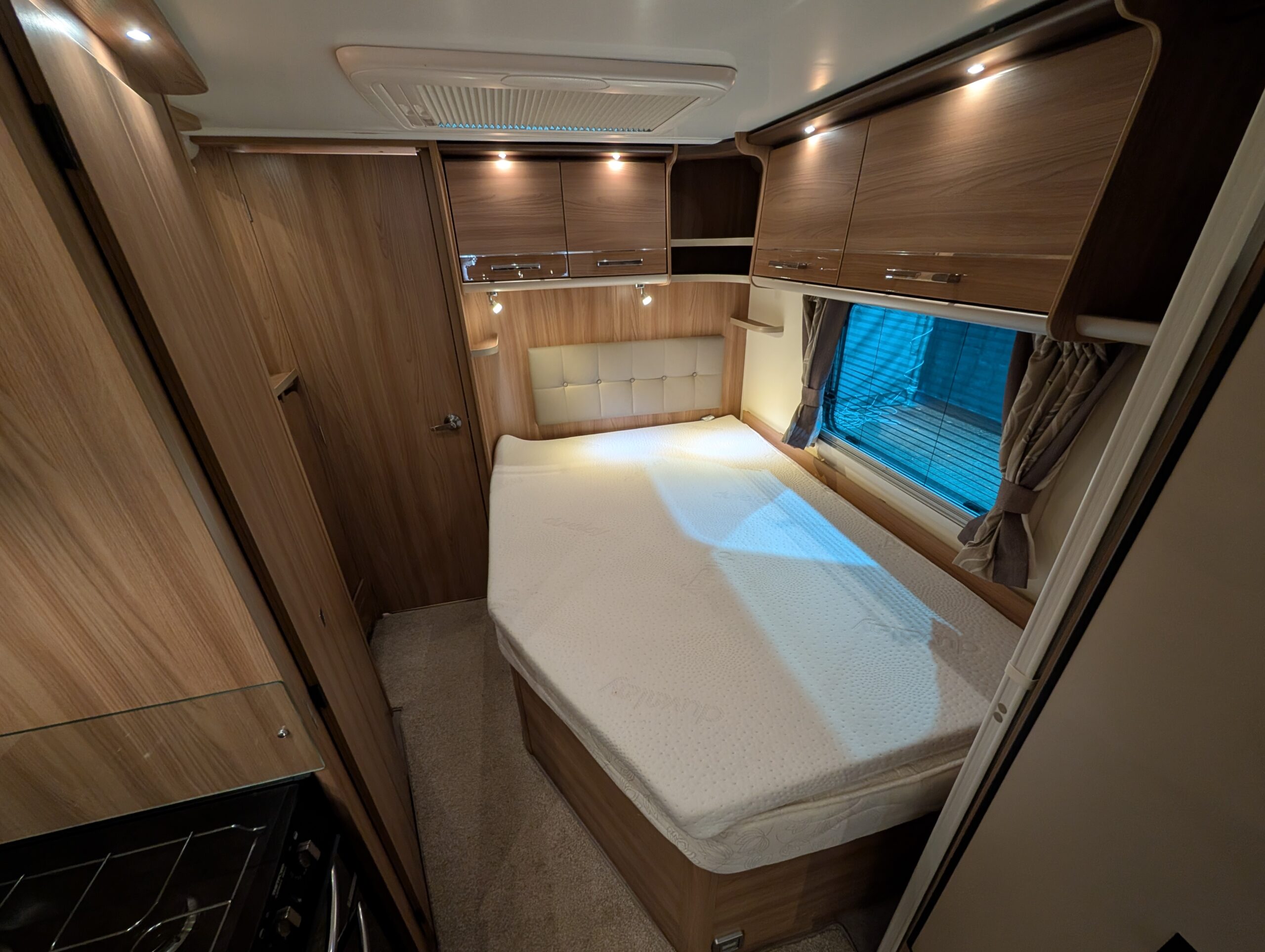 
								Bailey Unicorn Valencia full									