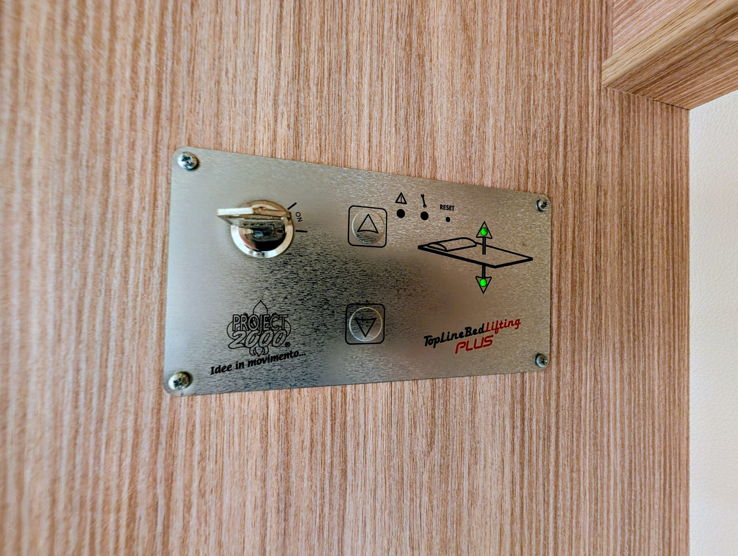 
								Burstner Ixeo 680 G full									