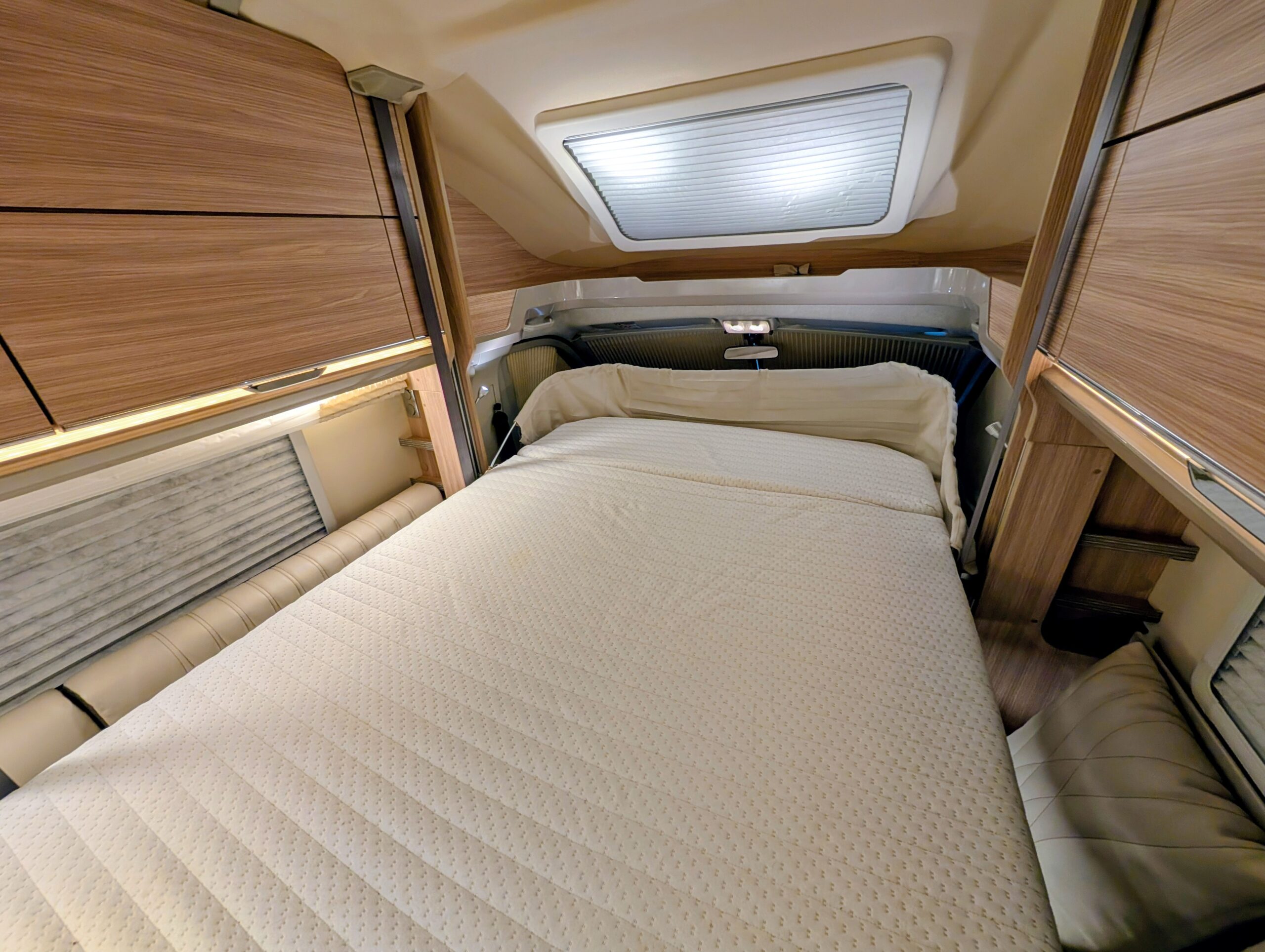 
								Burstner Ixeo 680 G full									