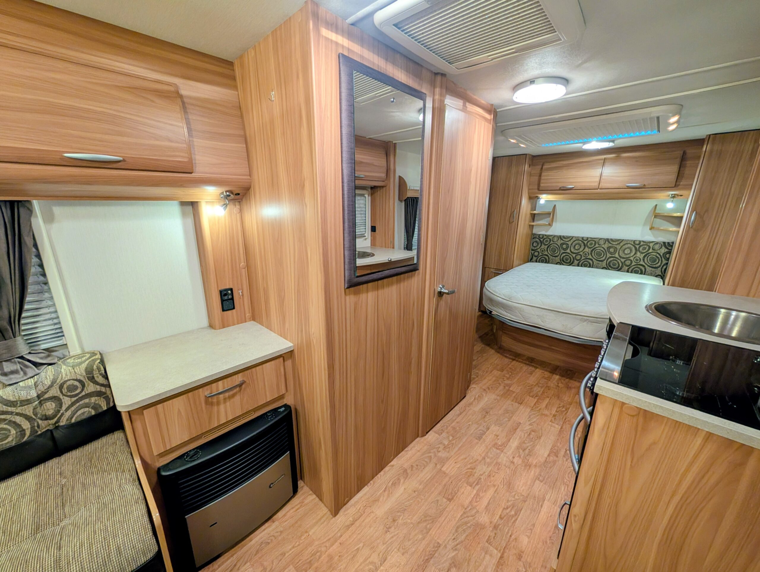 
								Lunar Ultima 560 full									