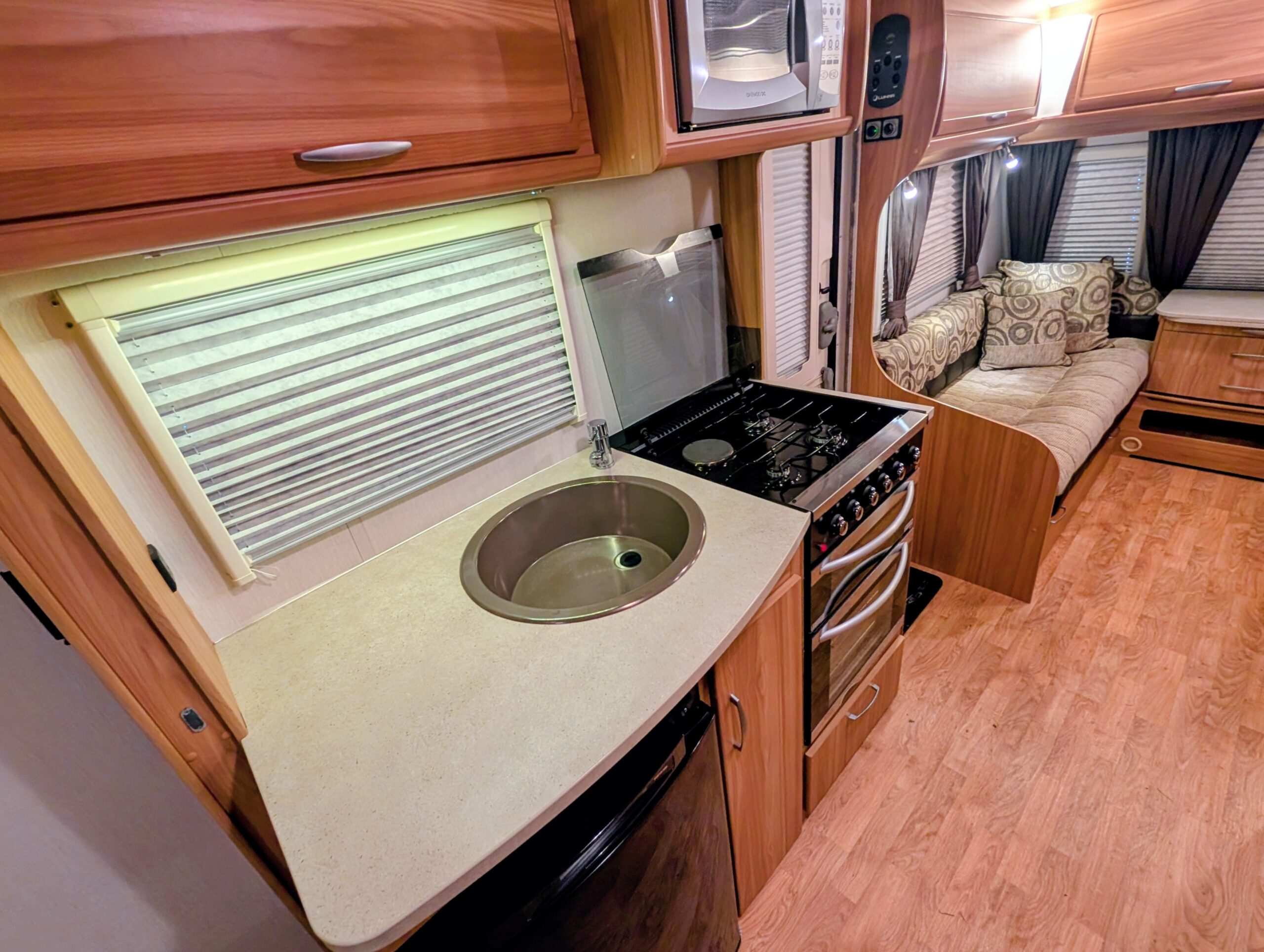 
								Lunar Ultima 560 full									