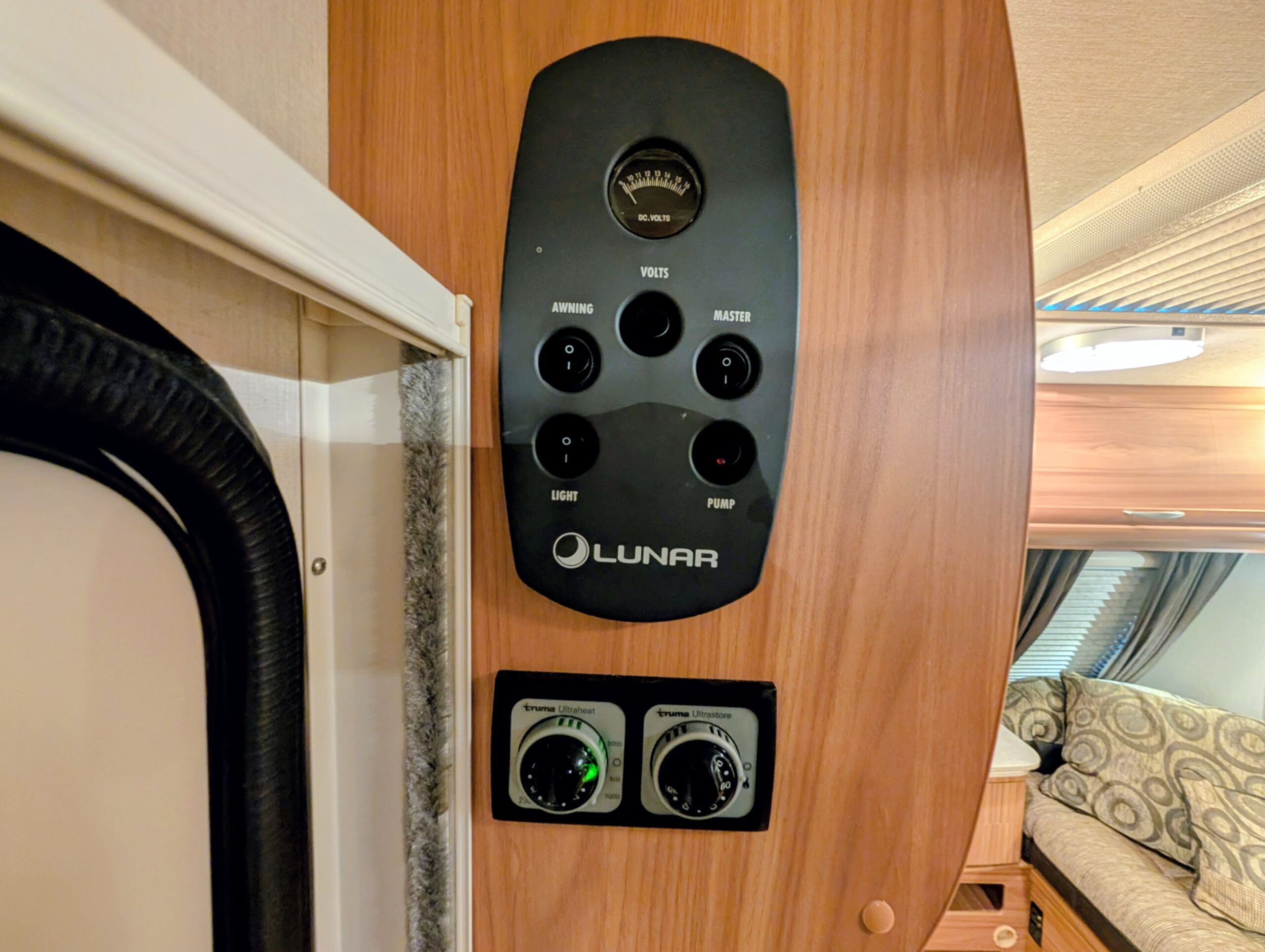 
								Lunar Ultima 560 full									