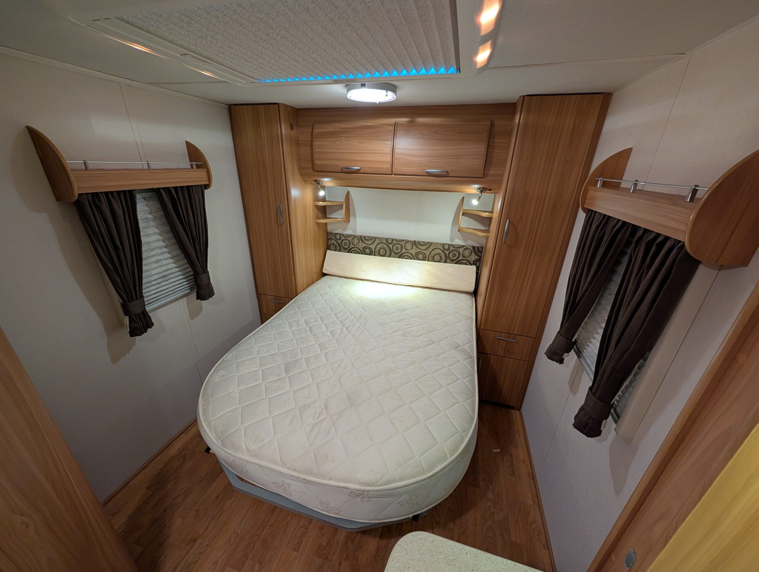 
								Lunar Ultima 560 full									