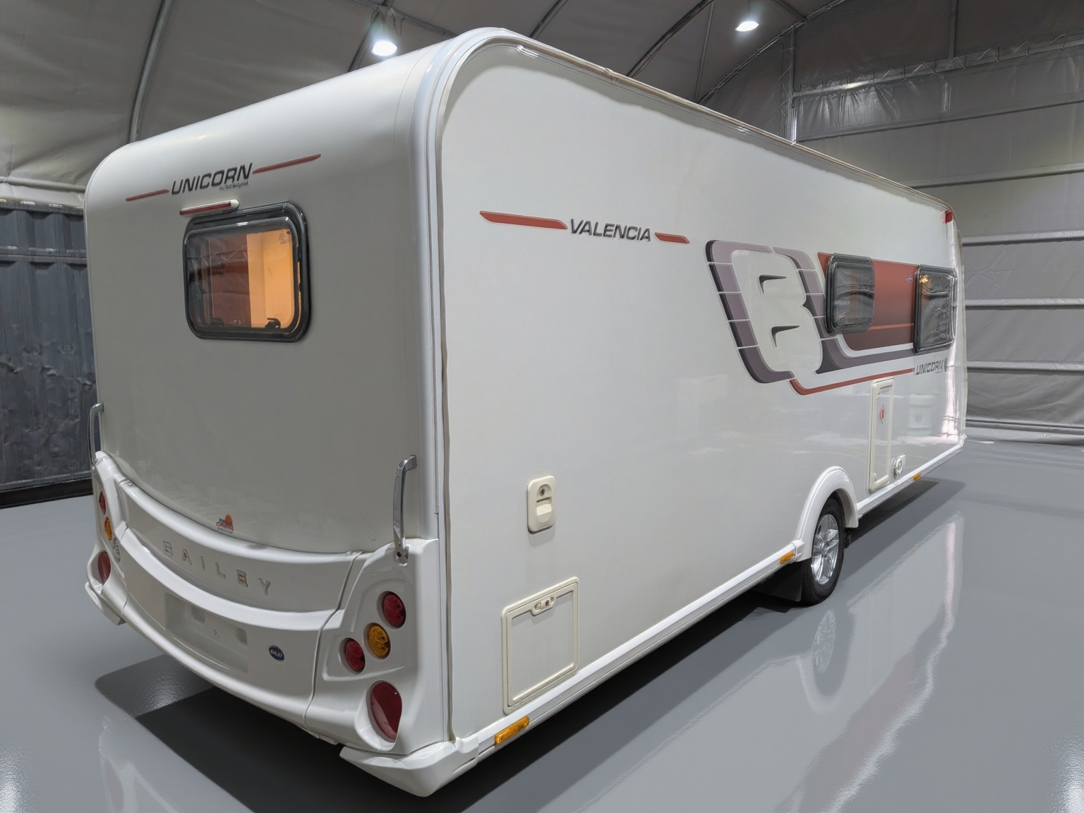 
								Bailey Unicorn Valencia full									