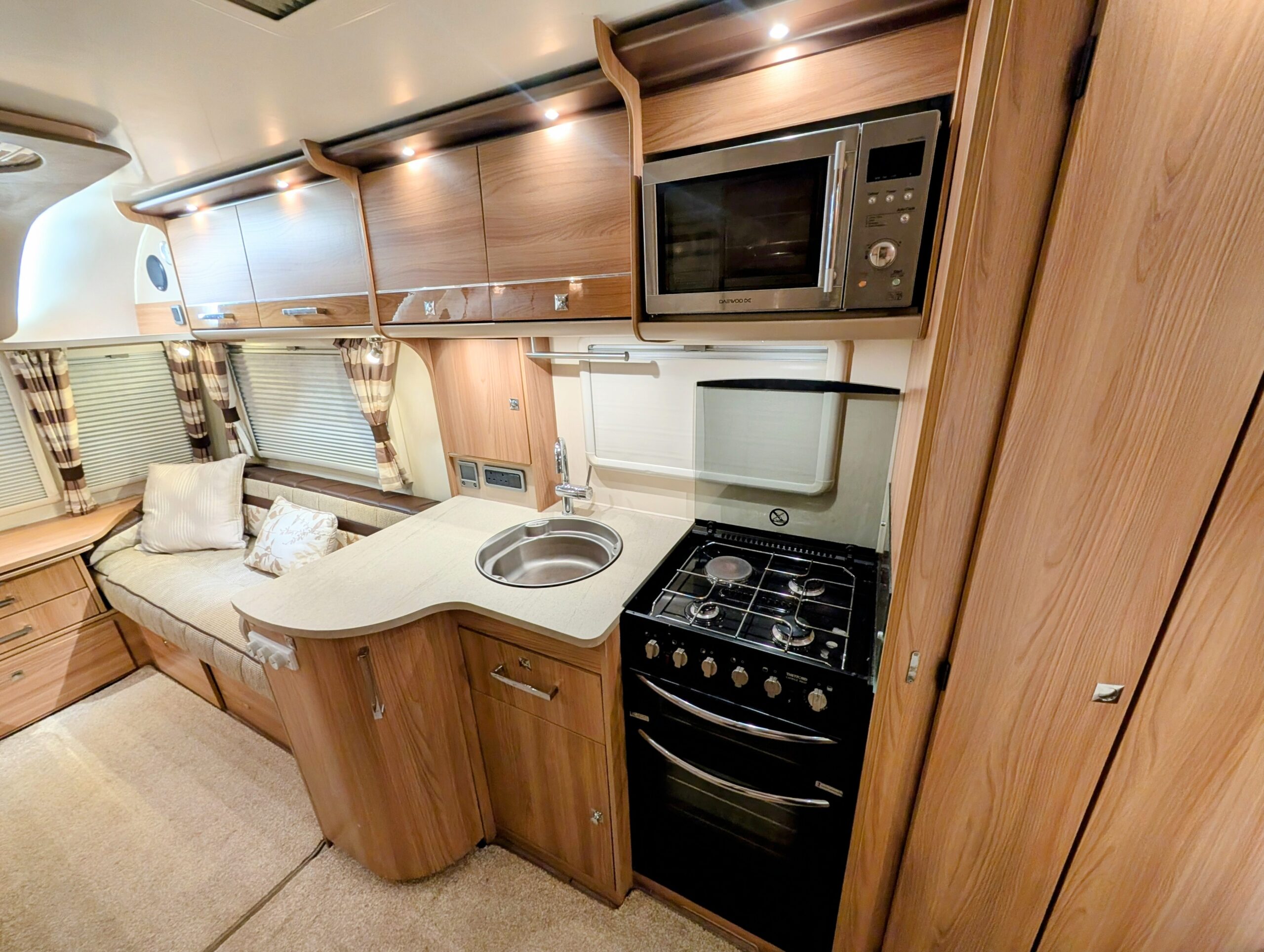 
								Bailey Unicorn Valencia full									