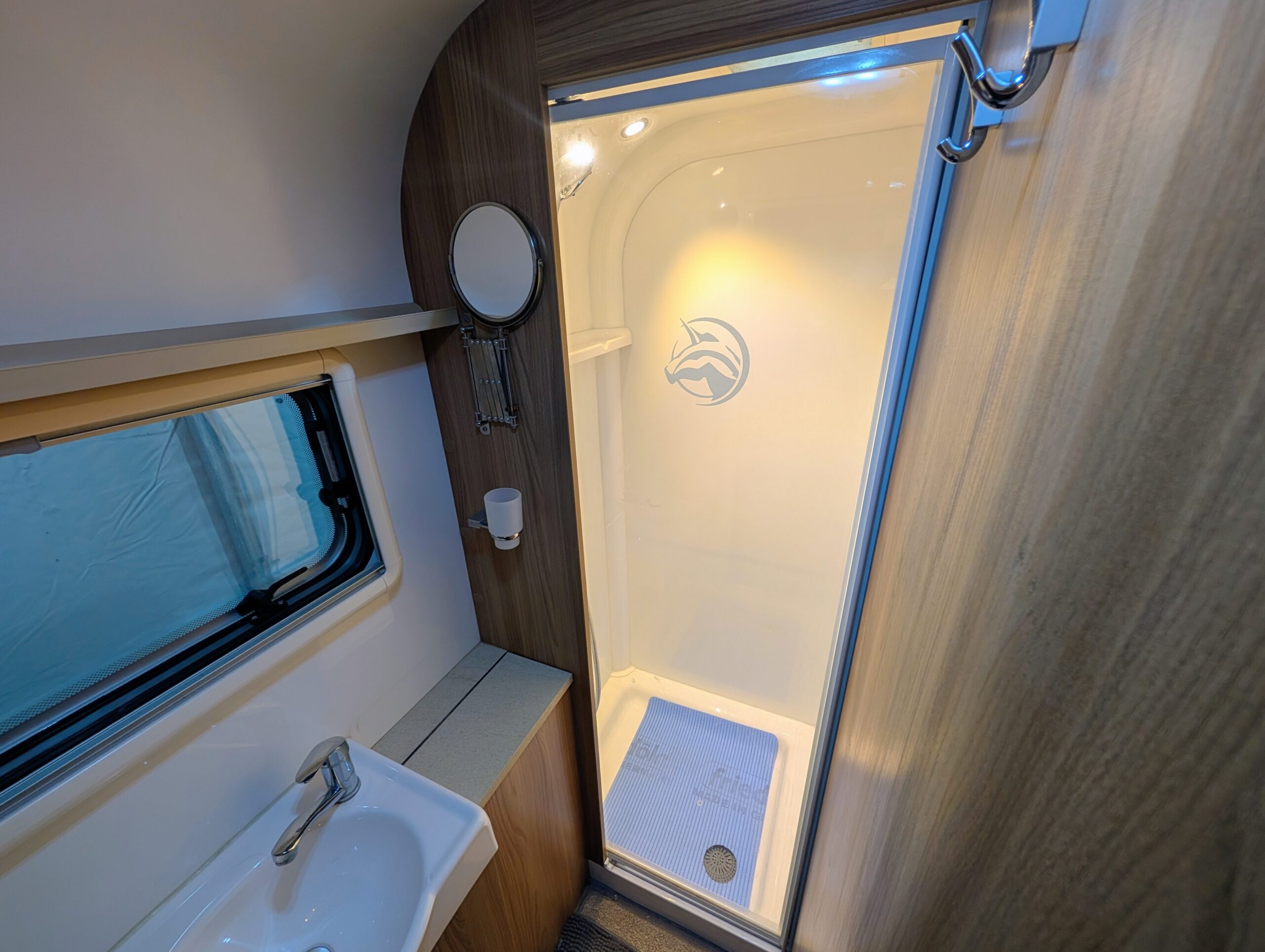 
								Bailey Unicorn Valencia full									