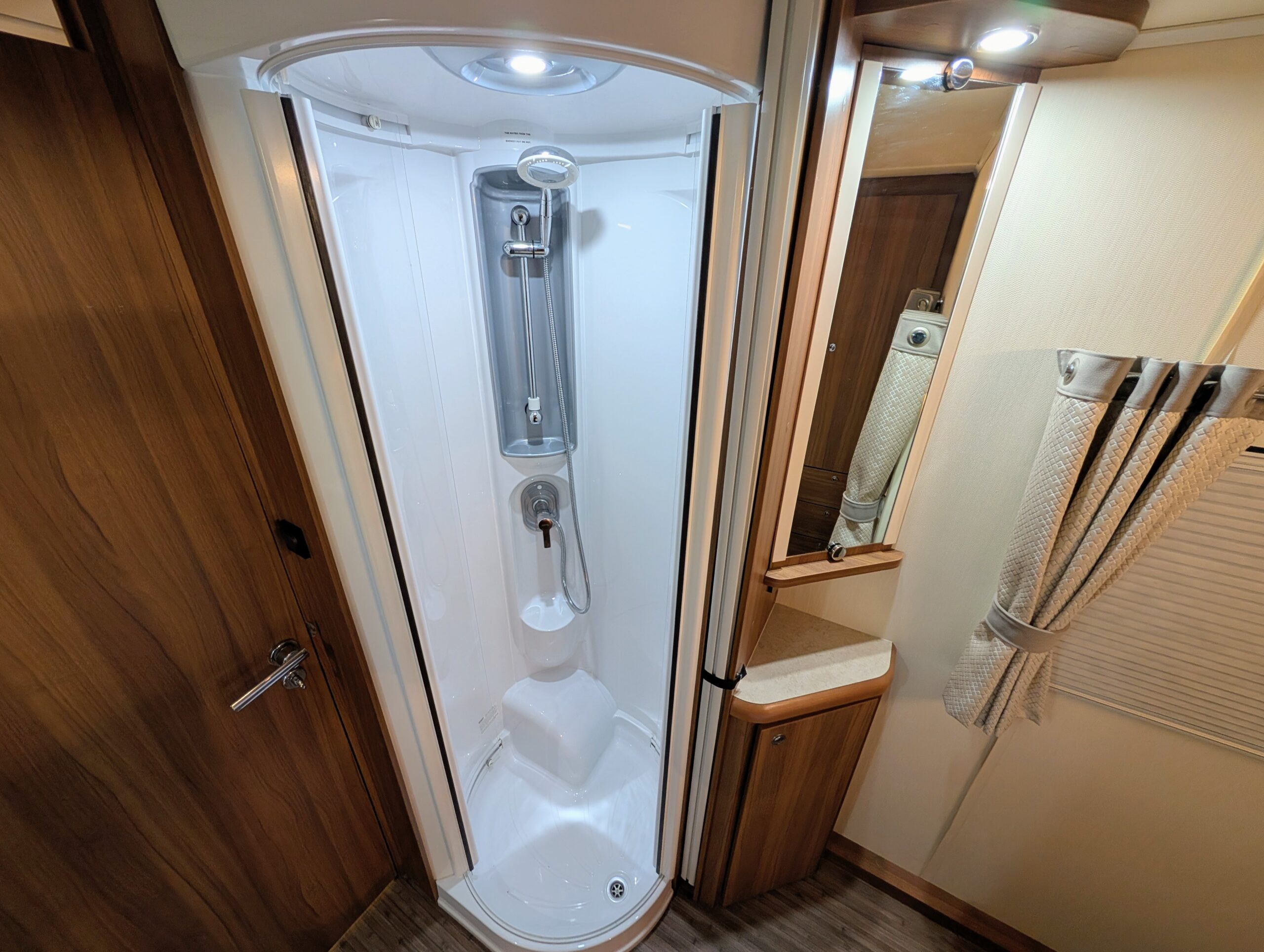 
								Buccaneer Caravel full									