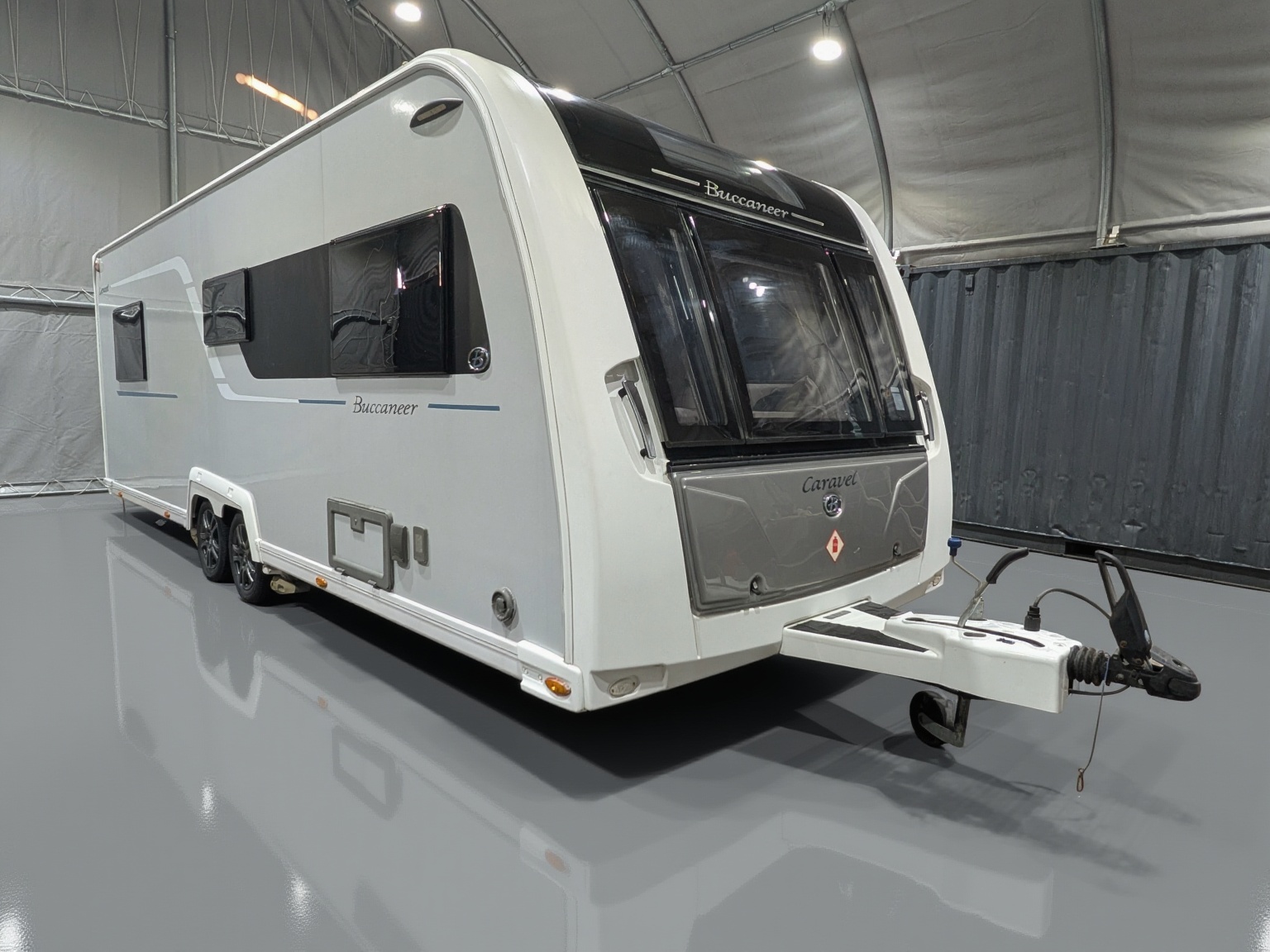 
								Buccaneer Caravel full									