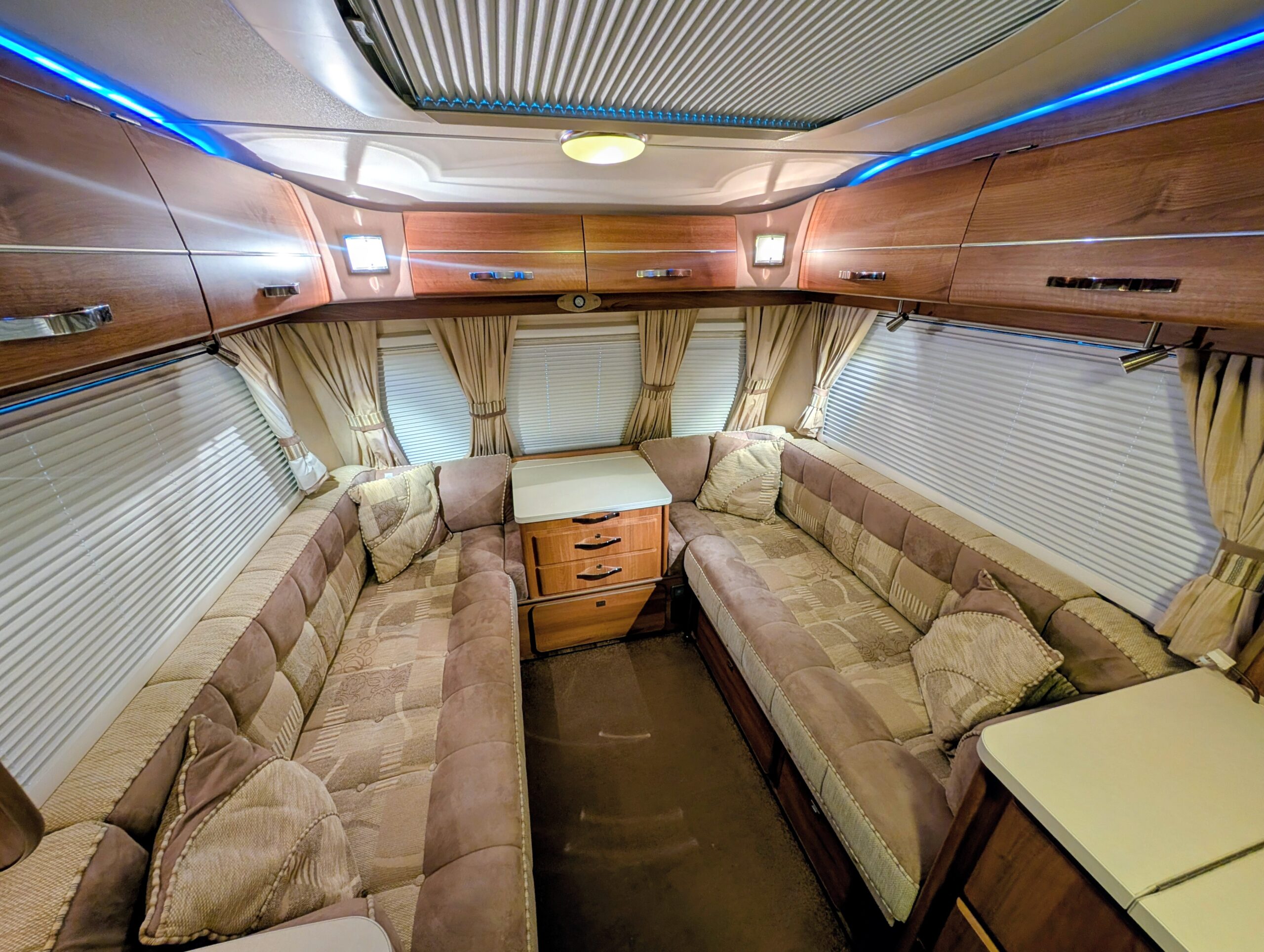 
								Auto Sleeper Kensington full									