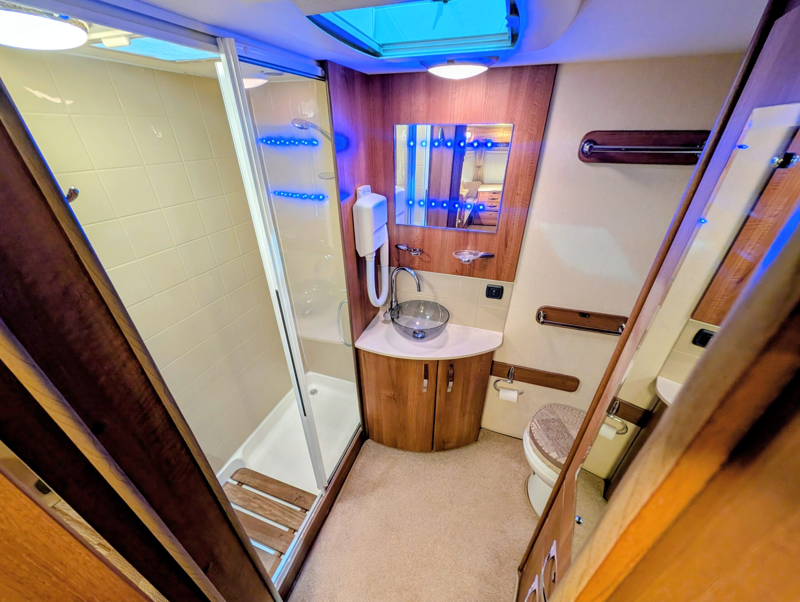 
								Auto Sleeper Kensington full									