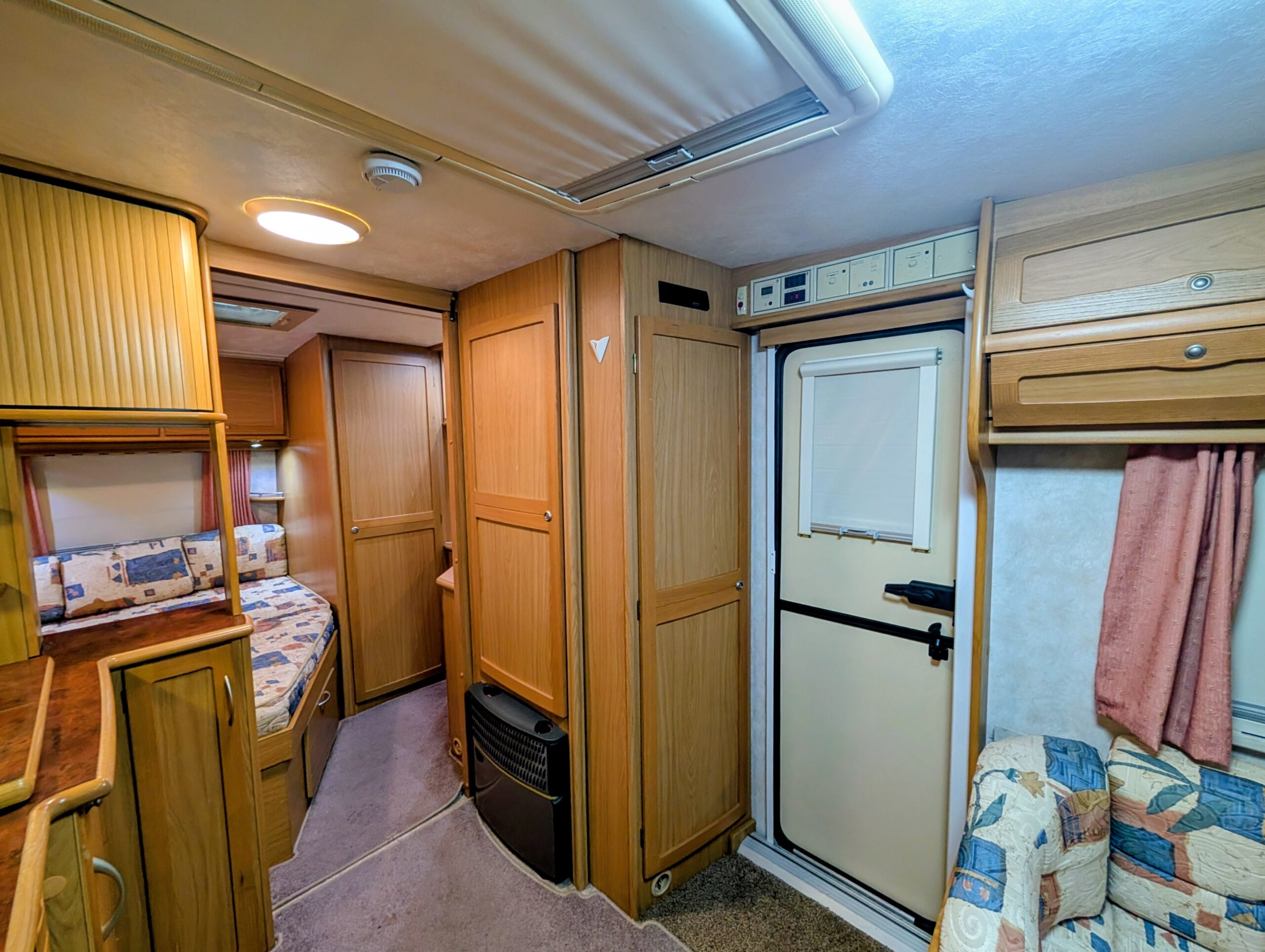 
								Elddis Aurora full									