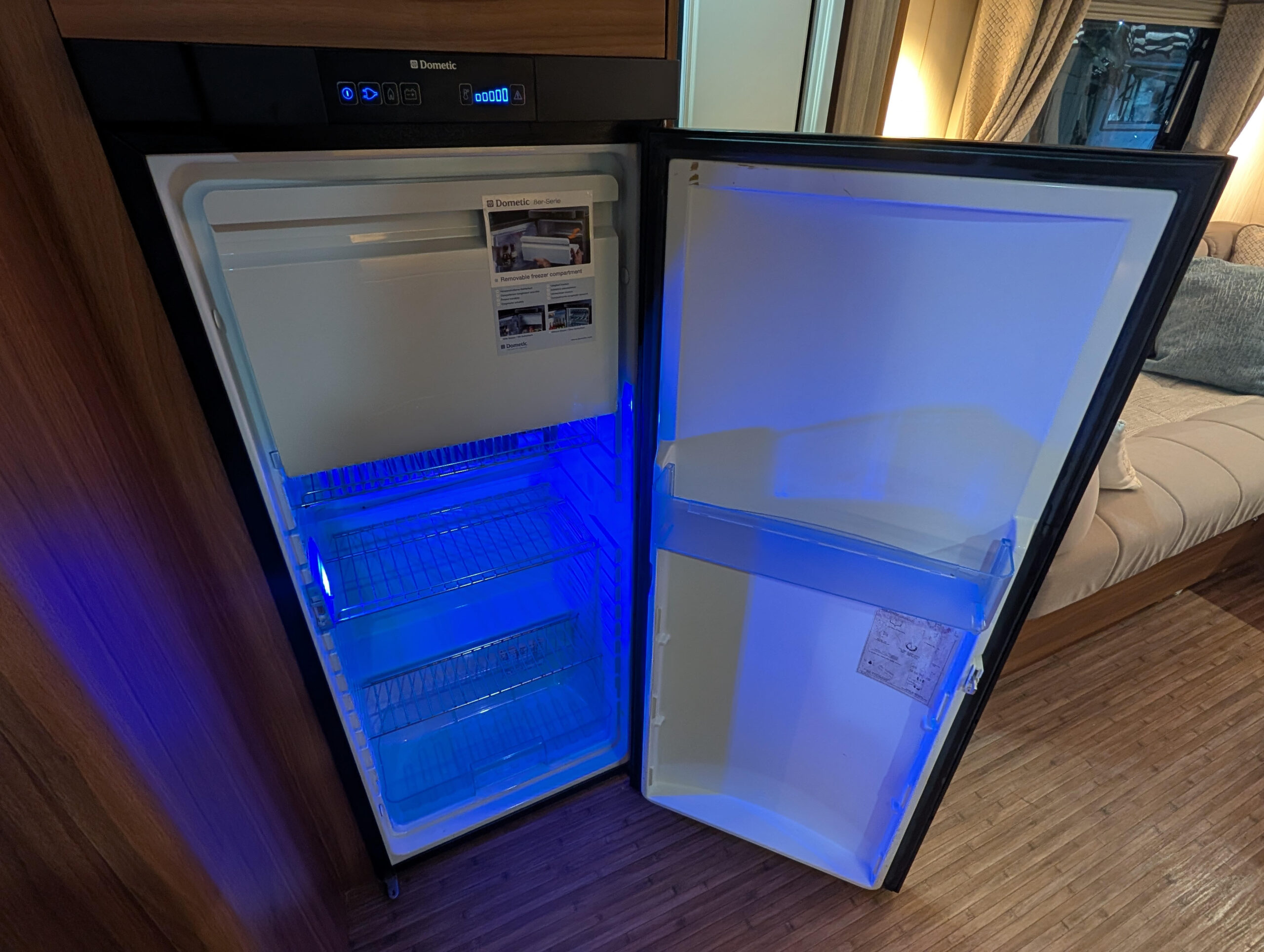 
								Buccaneer Caravel full									