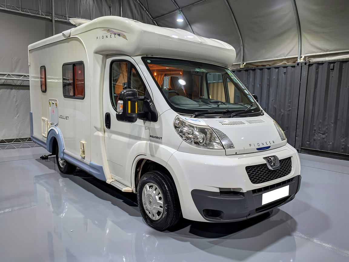 
								Autocruise Pioneer Jolliet full									