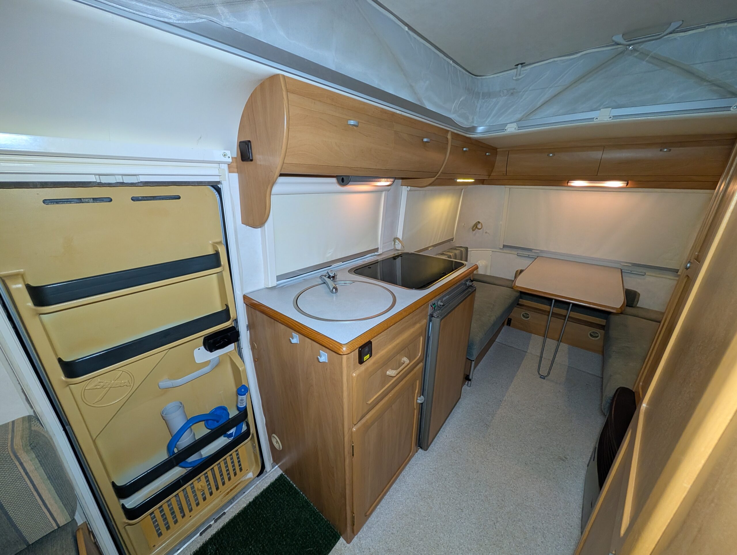 
								Eriba Triton 430 GT full									