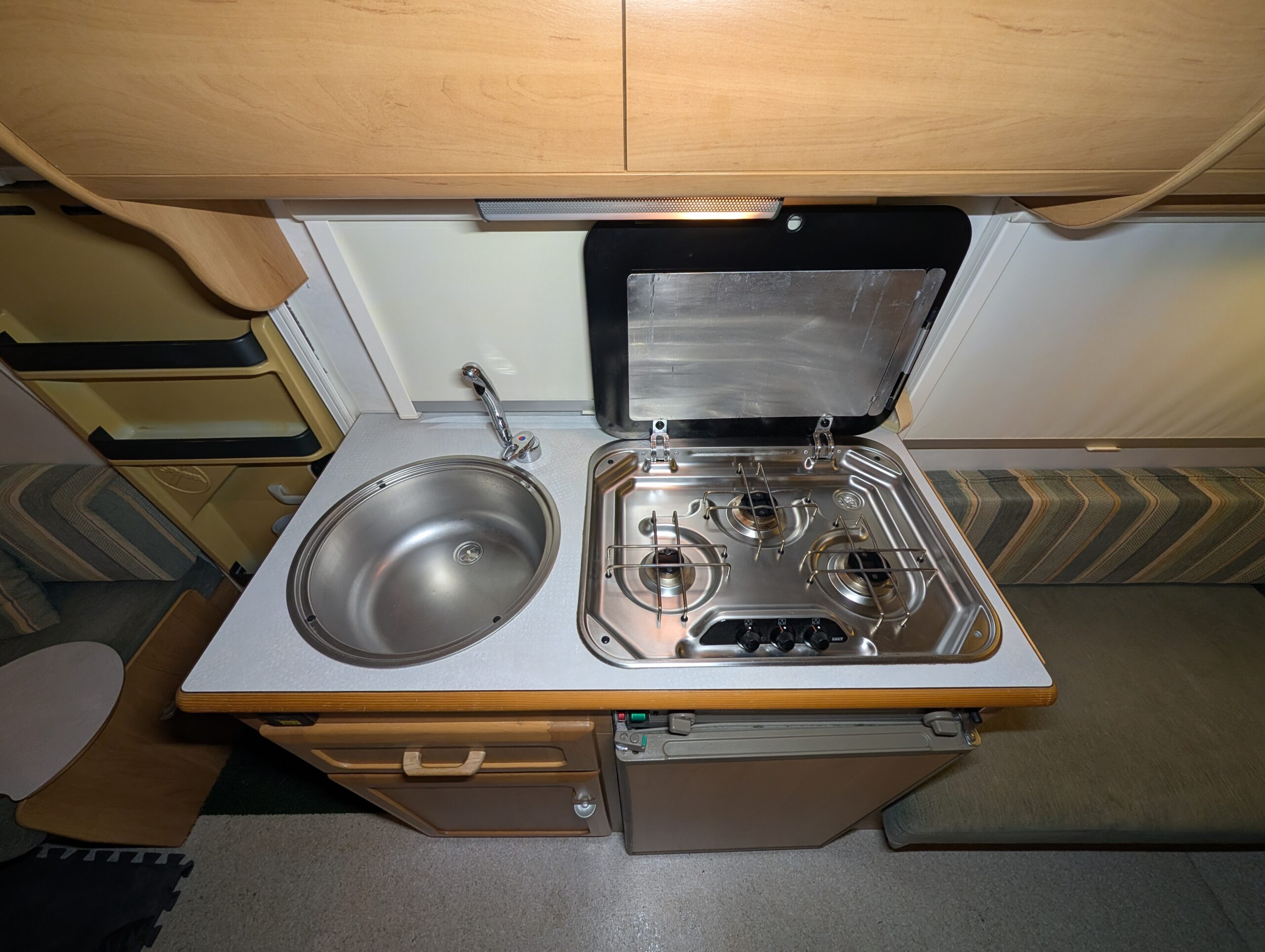 
								Eriba Triton 430 GT full									