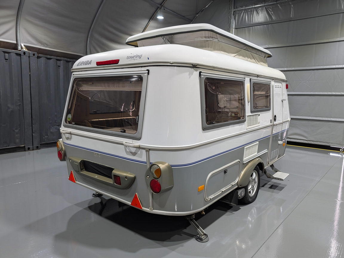 
								Eriba Triton 430 GT full									