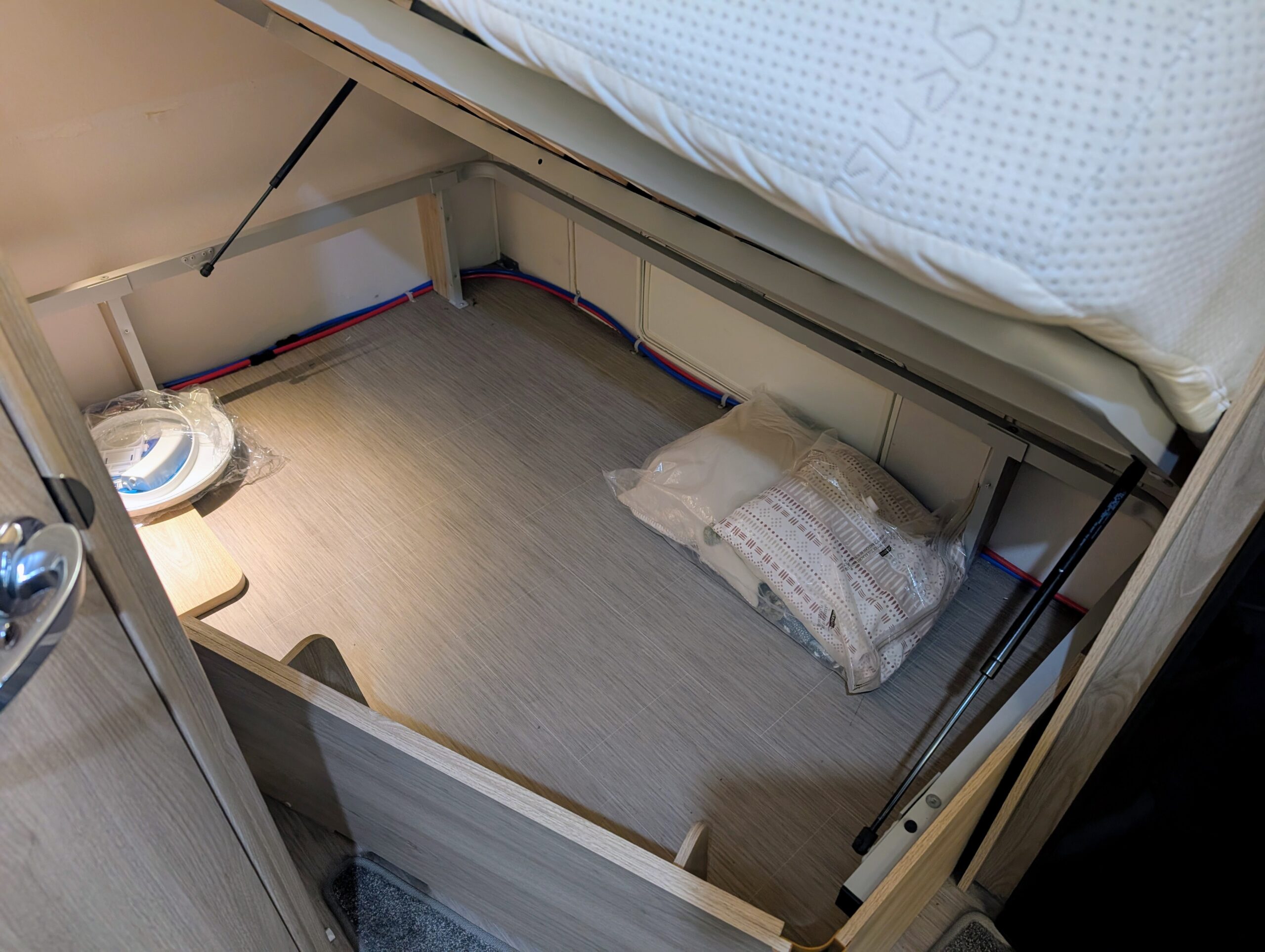 
								Elddis Avante 840 full									