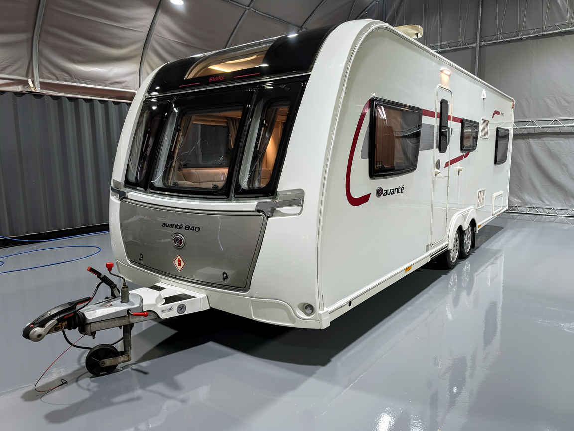 Used Caravan For Sale Manchester- Elddis Avante 840 Twin Axle 6 Berth Caravan