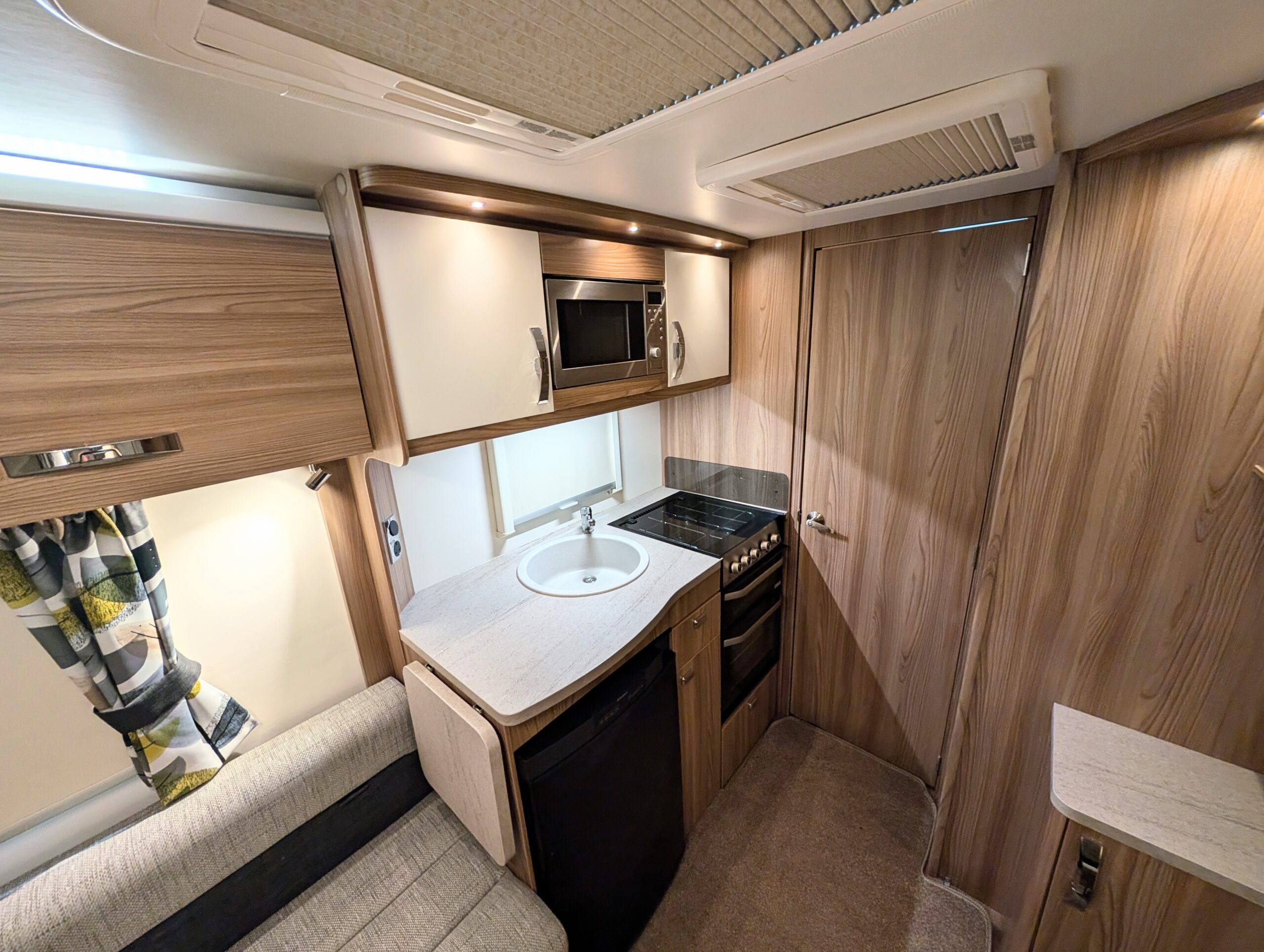 
								Swift Cruach Cairngorm full									