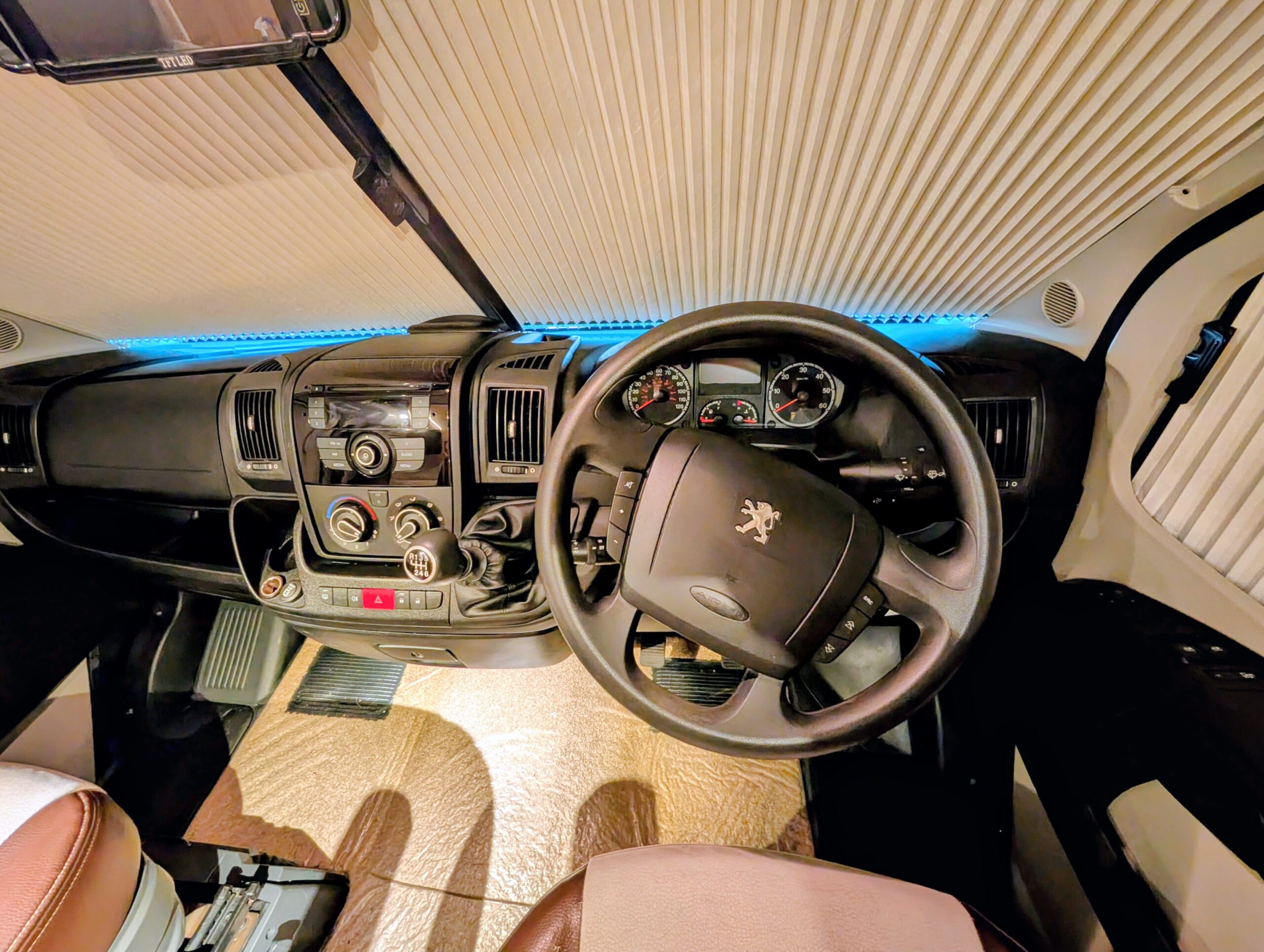 
								Bailey Approach Autograph 740 full									