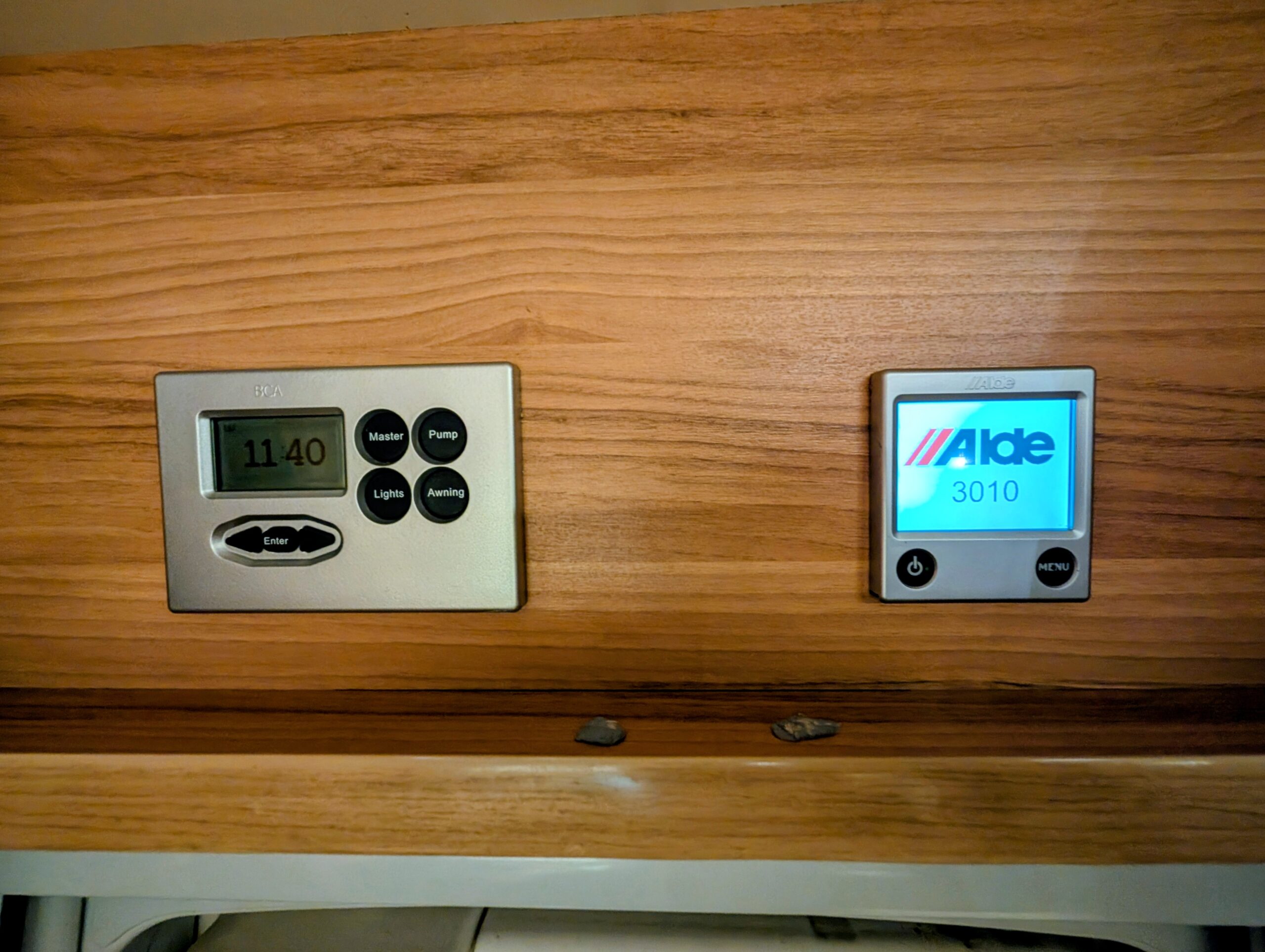 
								Bailey Approach Autograph 740 full									