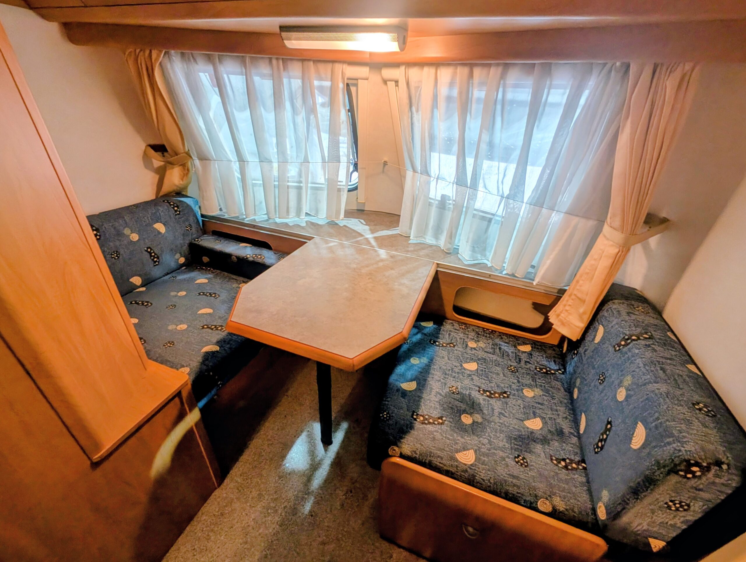 
								Eriba Triton 430 Touring GT full									