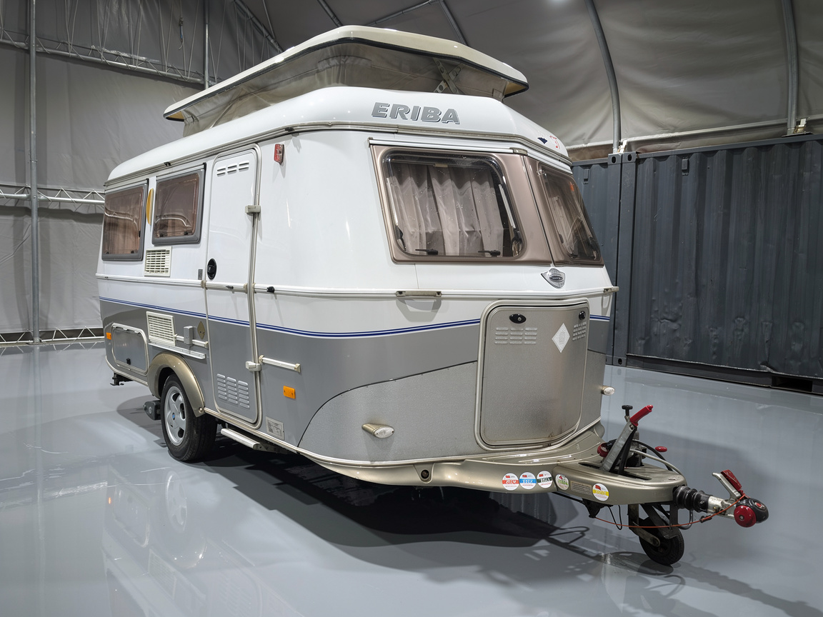 
								Eriba Triton 430 Touring GT full									