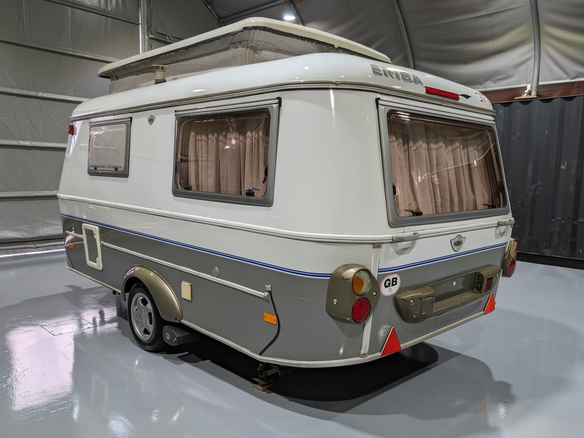 
								Eriba Triton 430 Touring GT full									