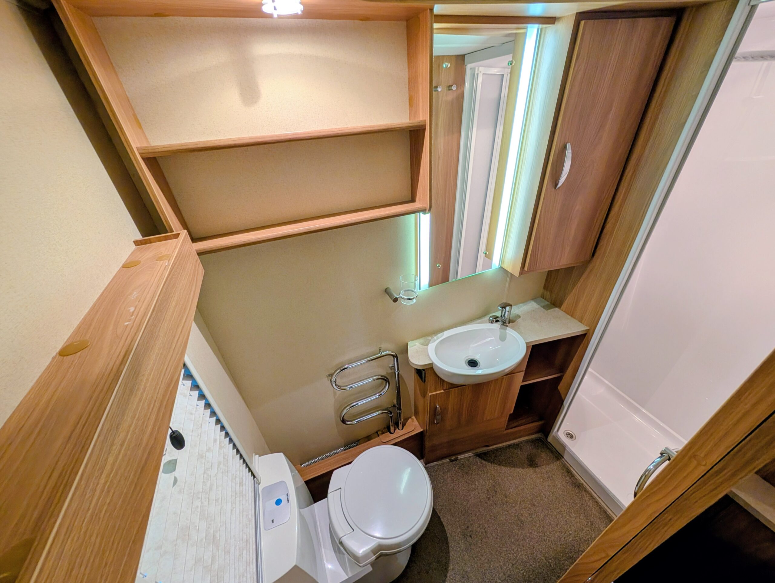 
								Swift Challenger 580 SE full									