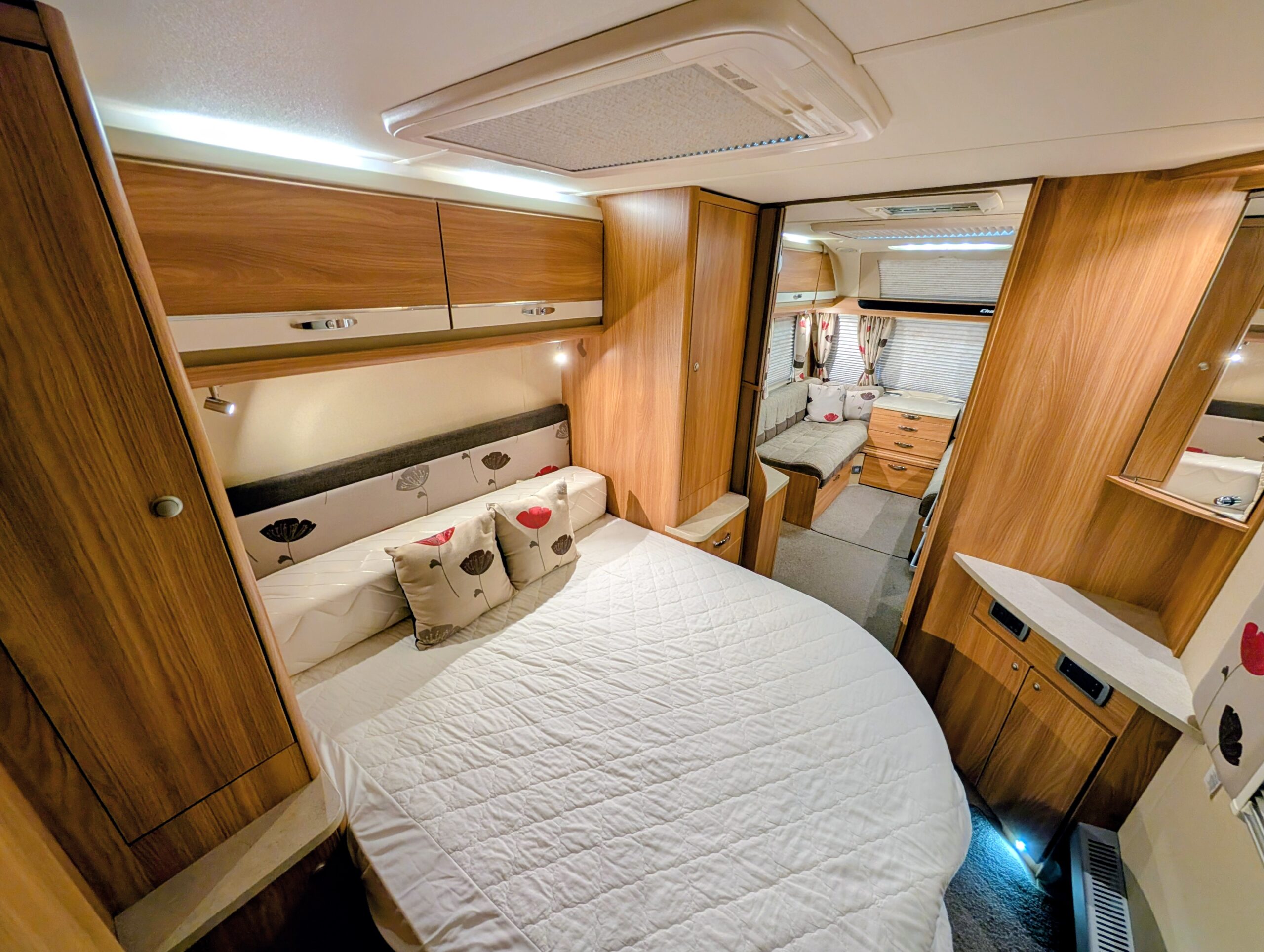 
								Swift Challenger 580 SE full									