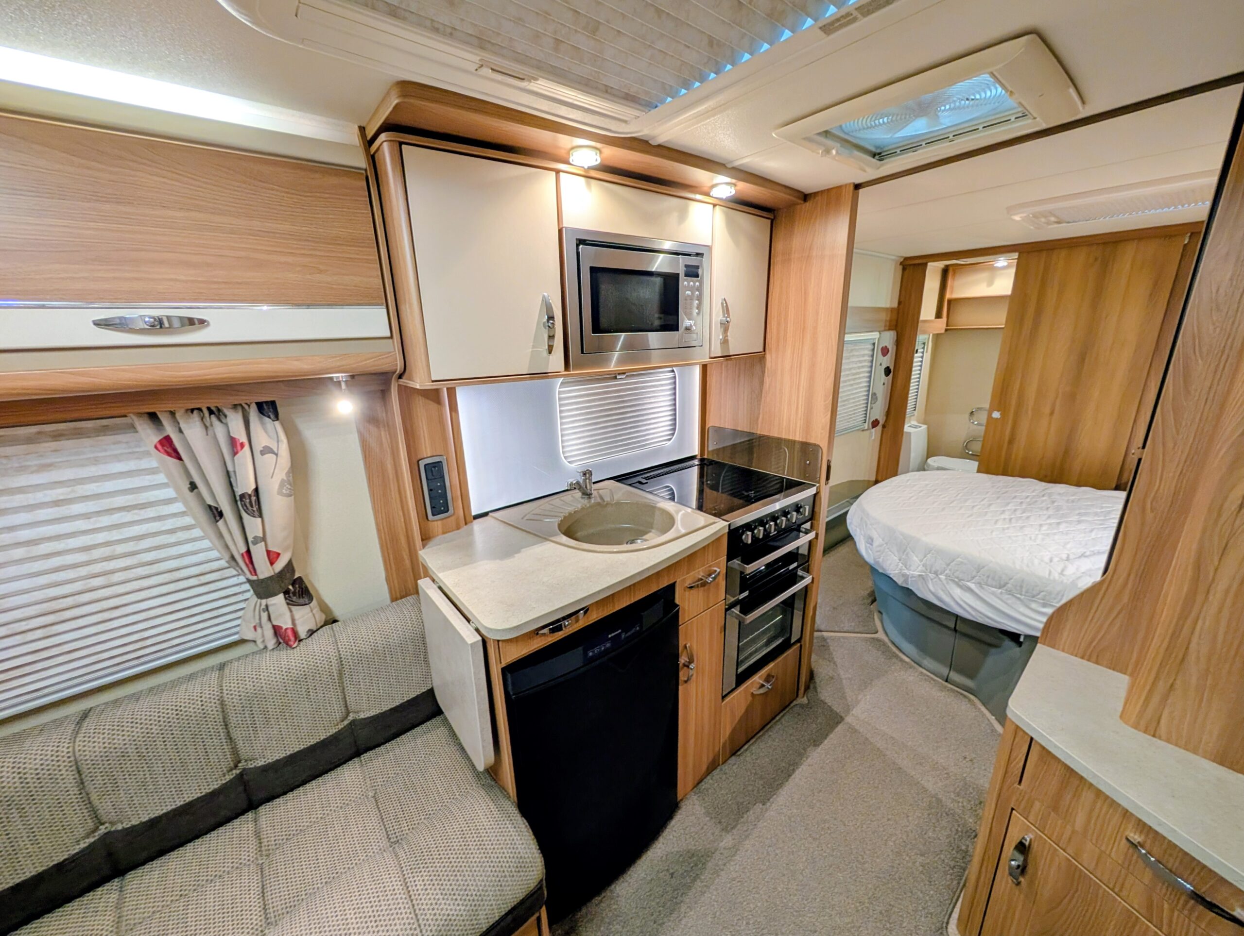 
								Swift Challenger 580 SE full									
